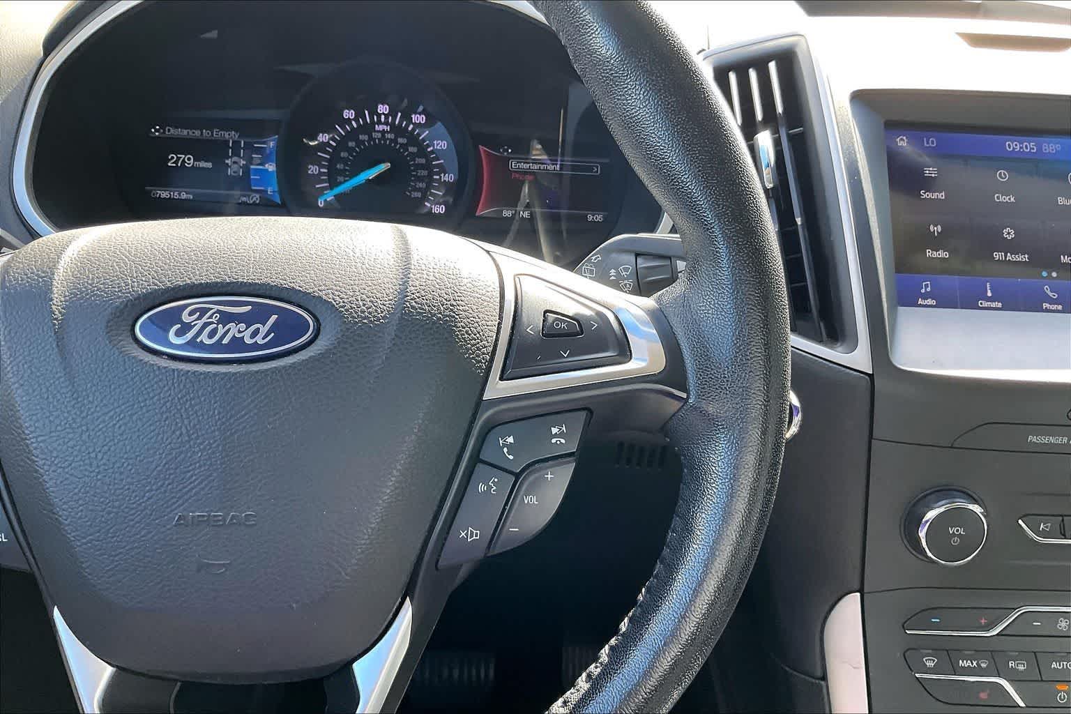 Thumbnail: 2020 Ford Edge - 25