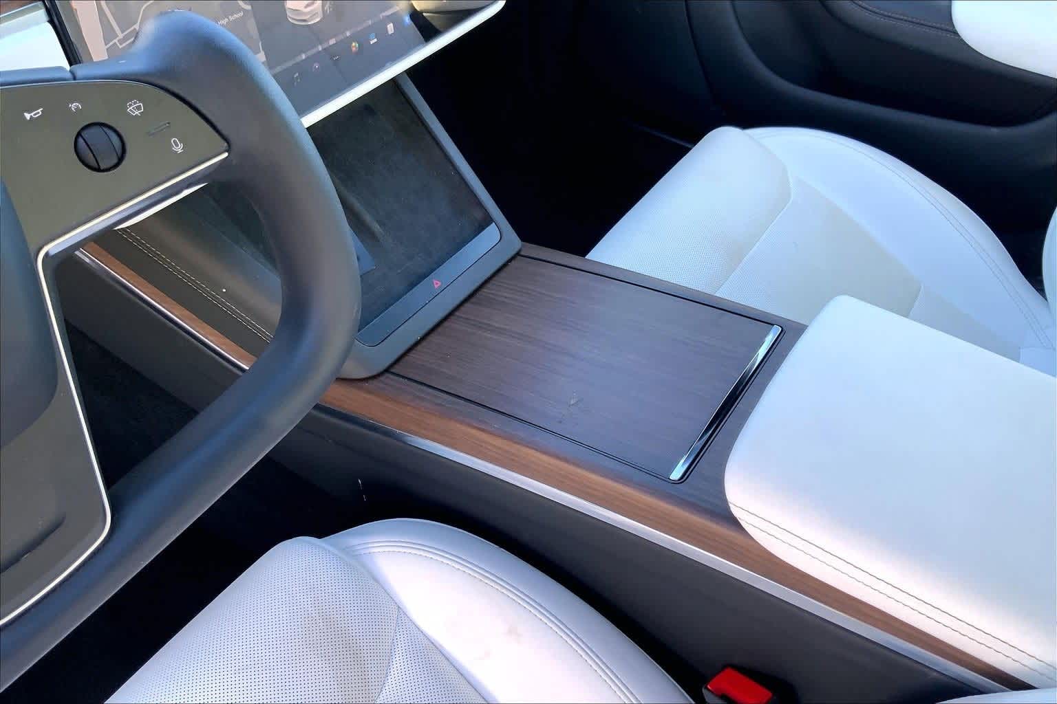 Thumbnail: 2022 Tesla Model S - 16