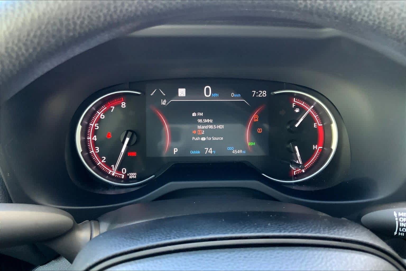 Thumbnail: 2025 Toyota RAV4 - 17