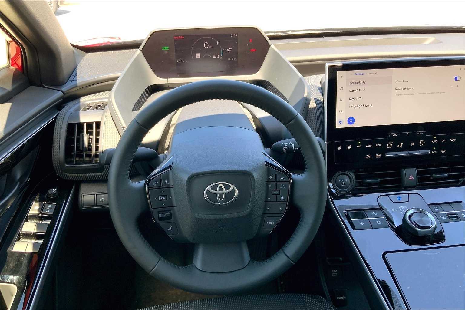 Thumbnail: 2024 Toyota bZ4X - 14