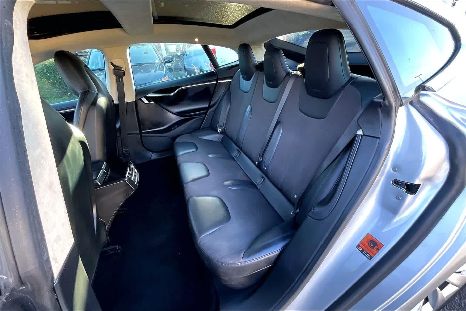 Thumbnail: 2016 Tesla Model S - 29