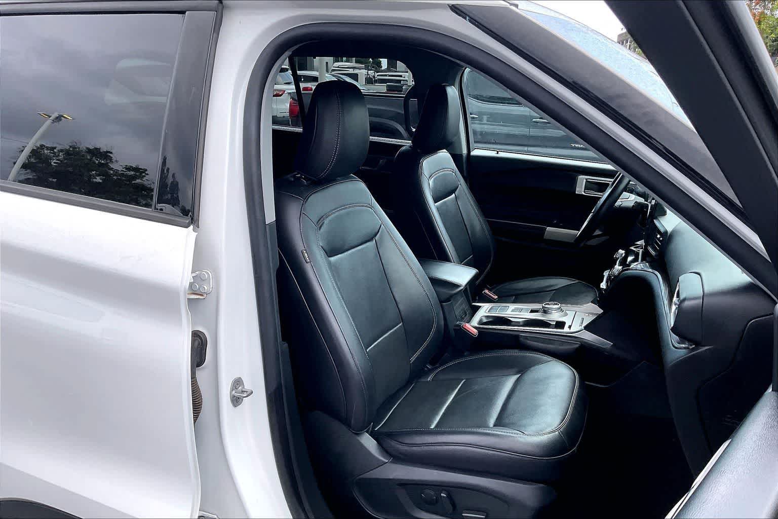 Thumbnail: 2022 Ford Explorer - 13
