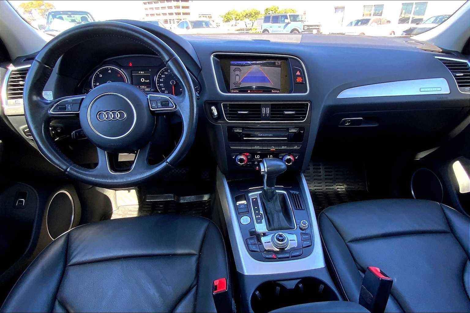 Thumbnail: 2015 Audi Q5 - 10