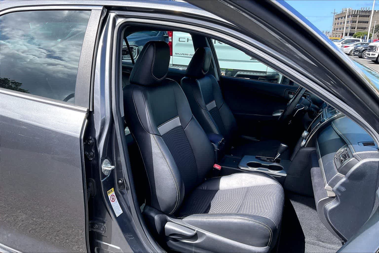 Thumbnail: 2012 Toyota Camry - 13