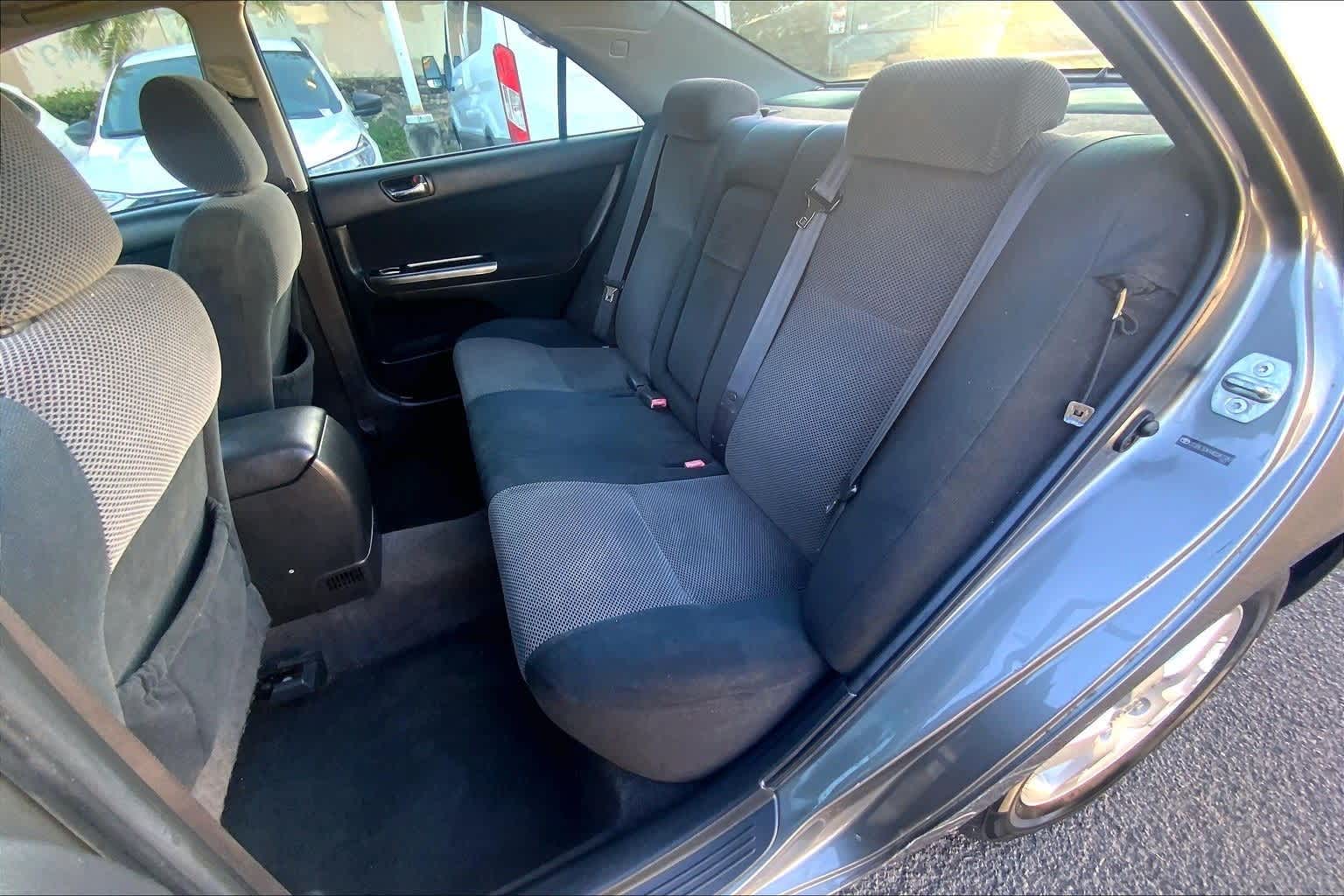 Thumbnail: 2004 Toyota Camry - 29