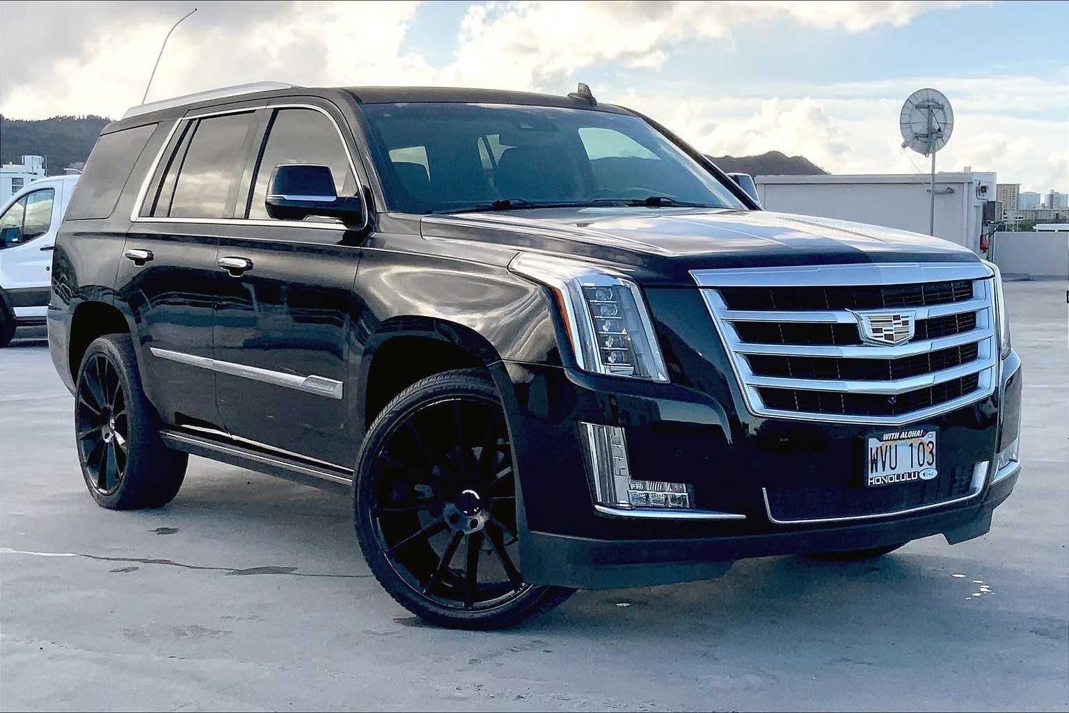 Thumbnail: 2015 Cadillac Escalade - 21