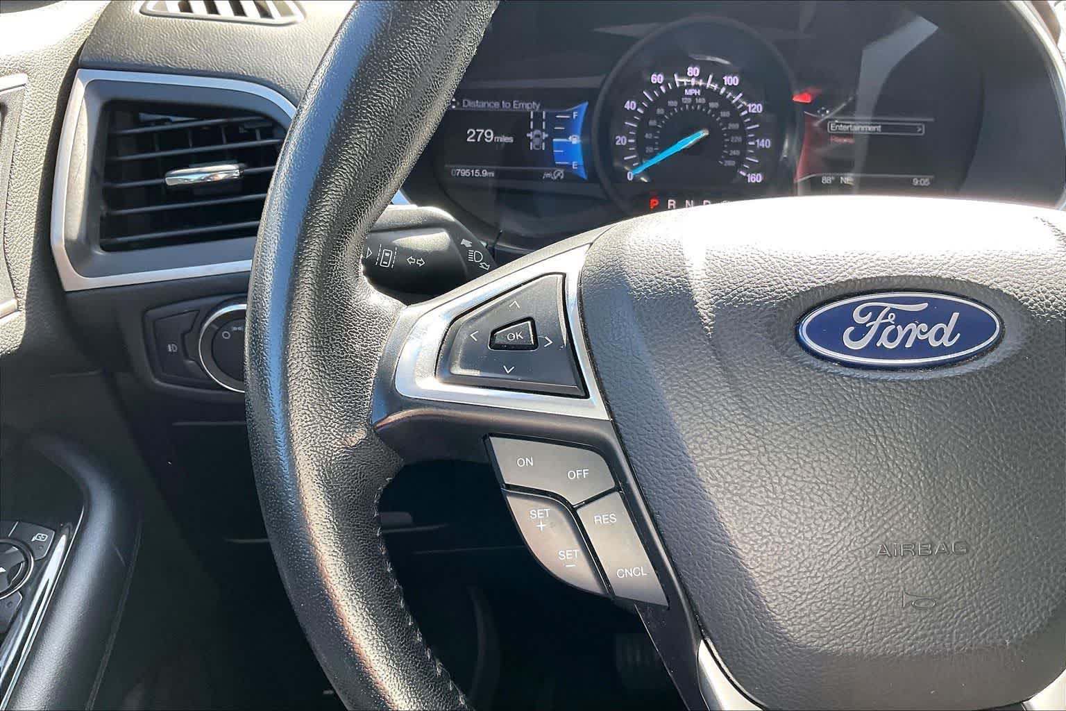 Thumbnail: 2020 Ford Edge - 24