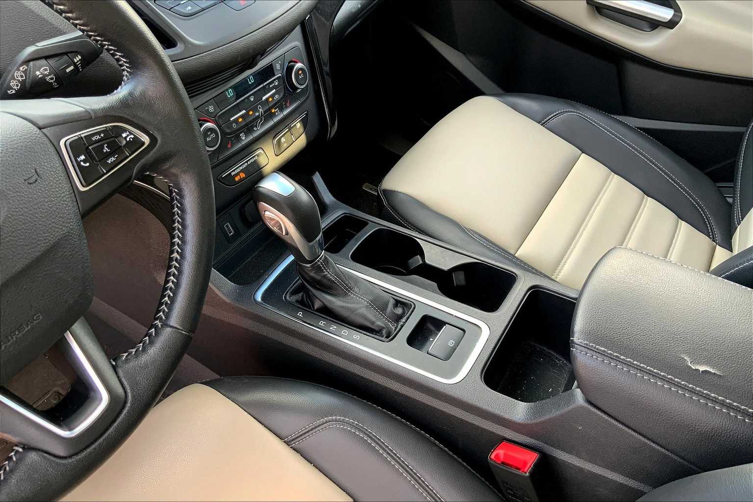 Thumbnail: 2019 Ford Escape - 16