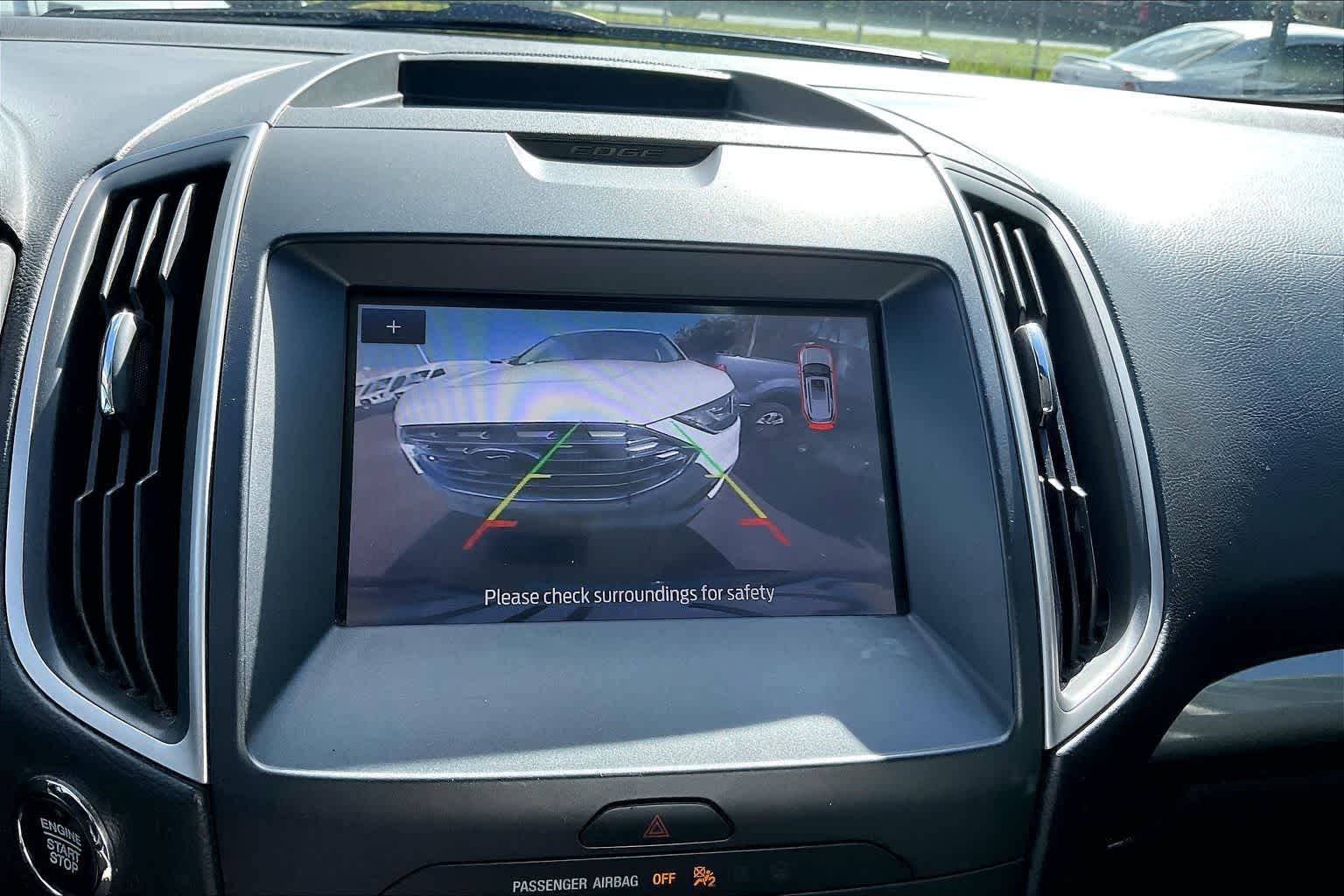 Thumbnail: 2020 Ford Edge - 26
