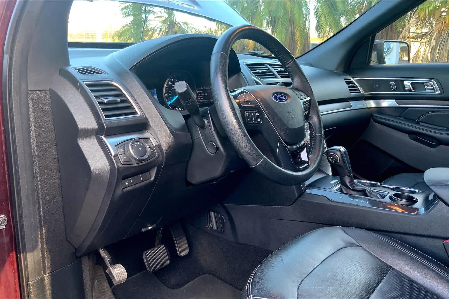 Used 2019 Ford Explorer Limited with VIN 1FM5K7FH8KGA77419 for sale in Honolulu, HI