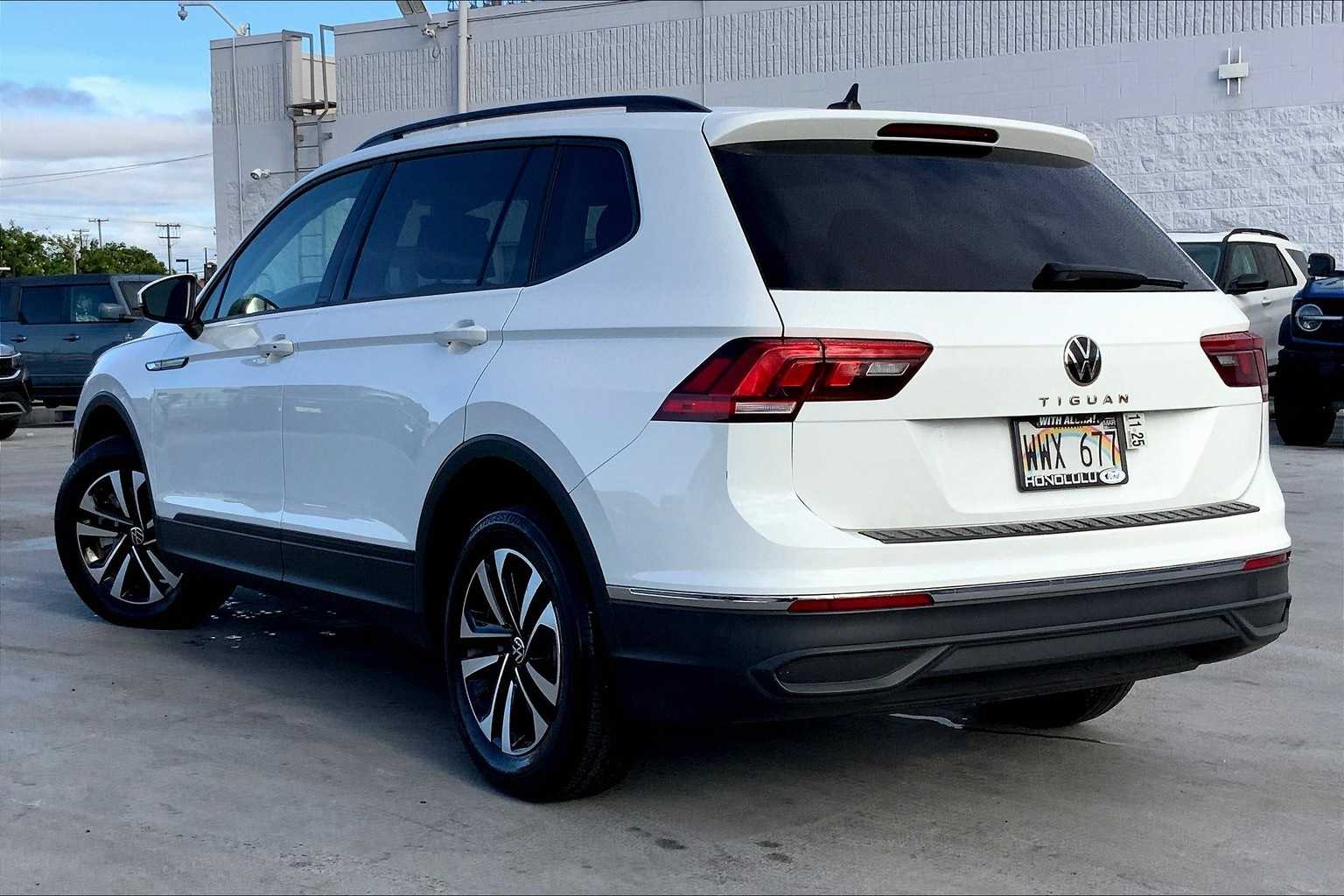 Thumbnail: 2024 Volkswagen Tiguan - 4
