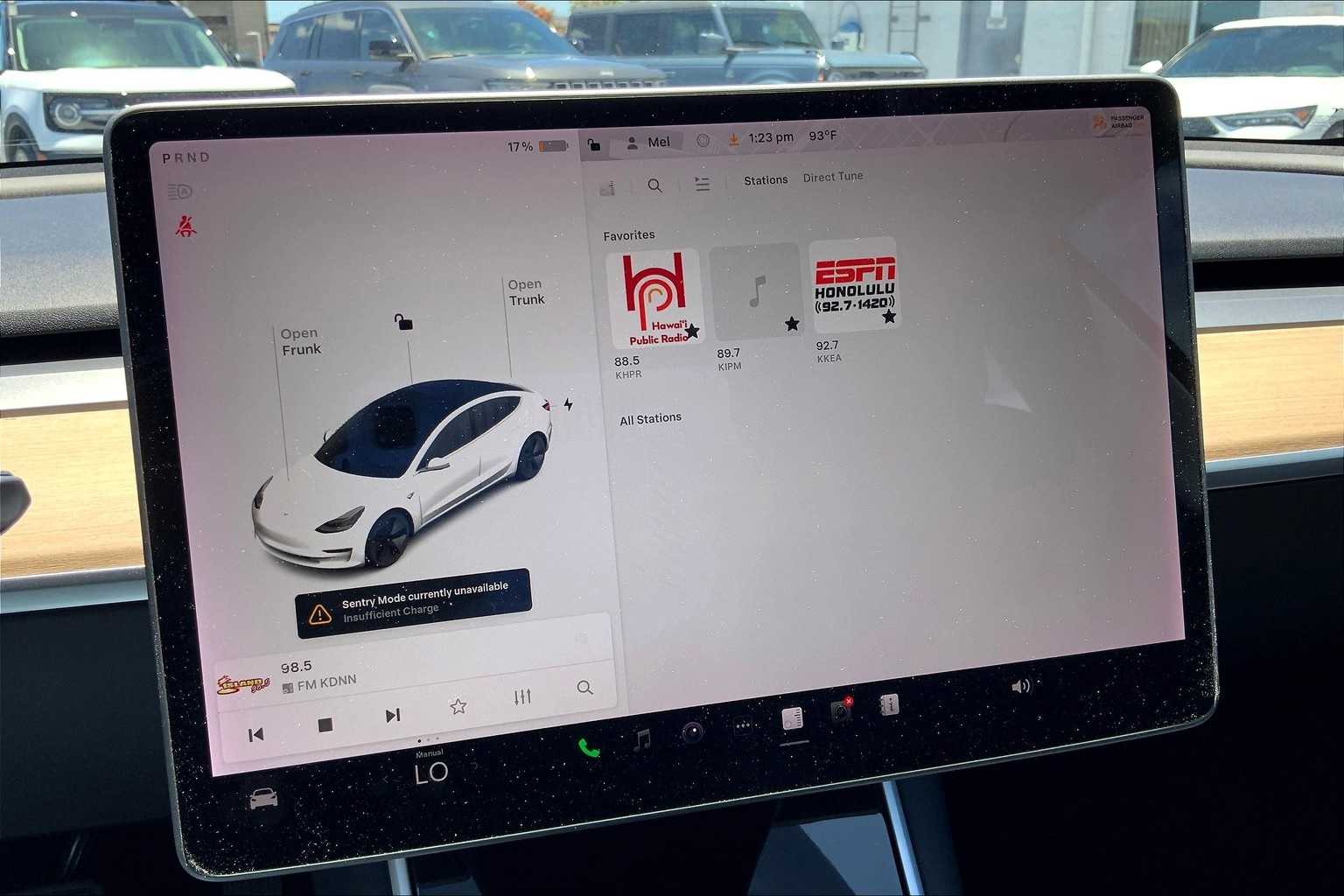 Thumbnail: 2019 Tesla Model 3 - 17