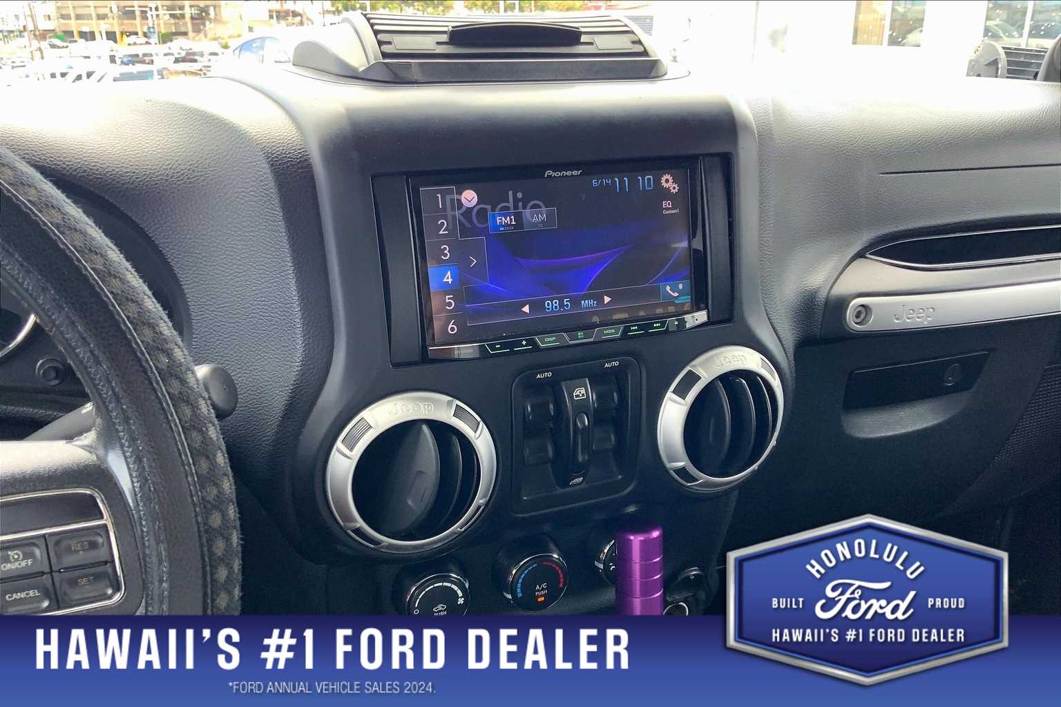 2013 Jeep Wrangler Unlimited Sahara 15