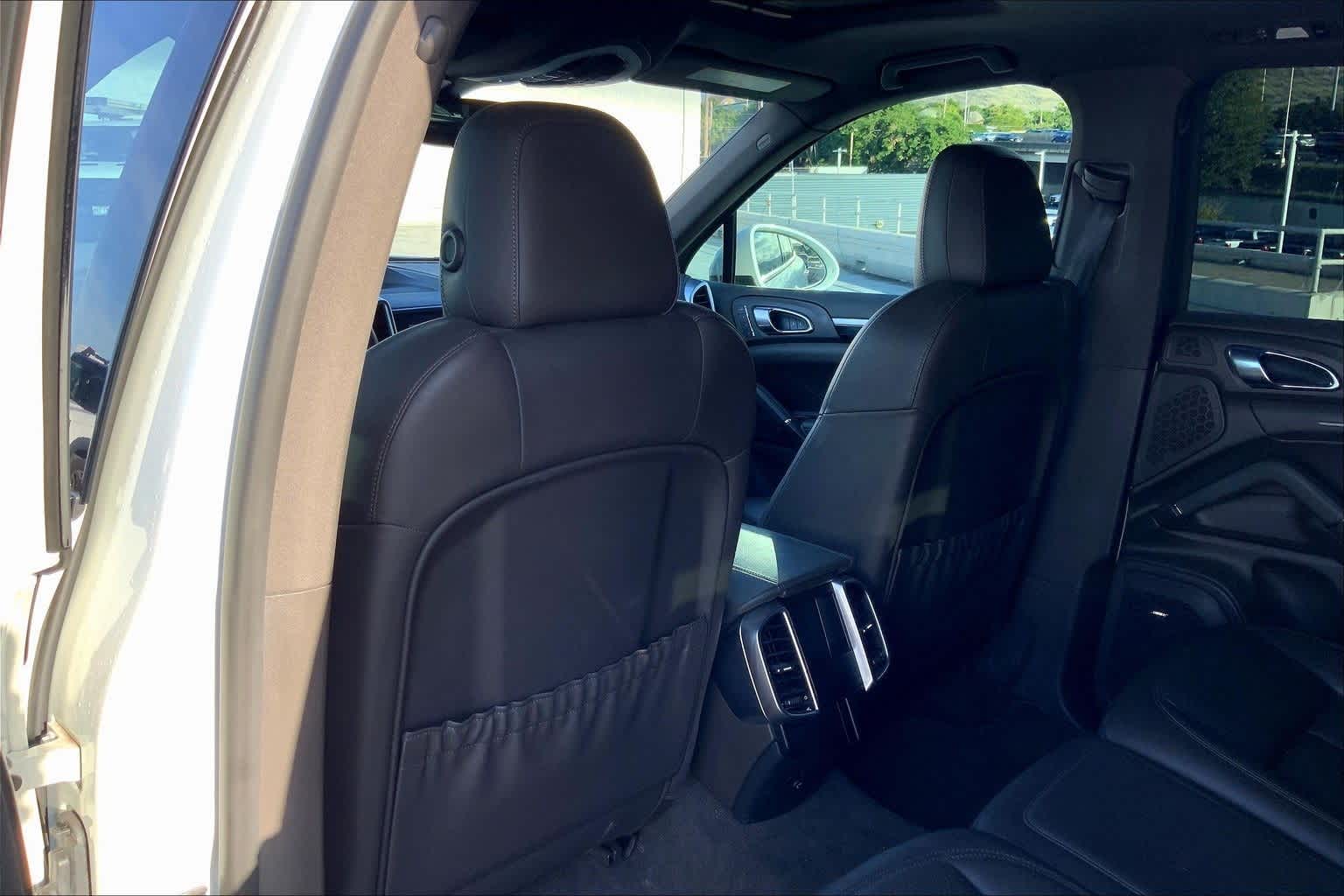 Thumbnail: 2018 Porsche Cayenne - 12