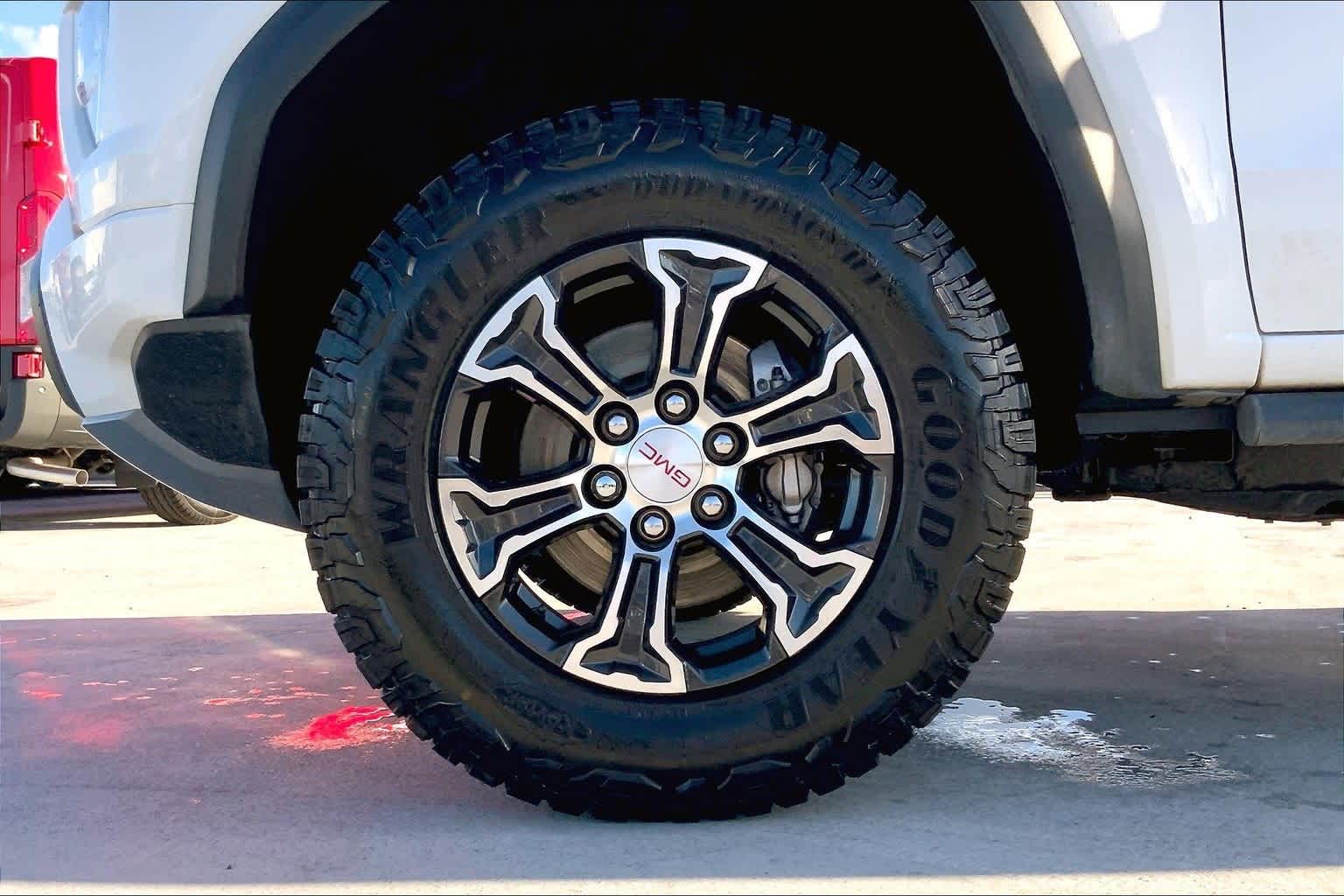 Thumbnail: 2023 GMC Canyon - 8