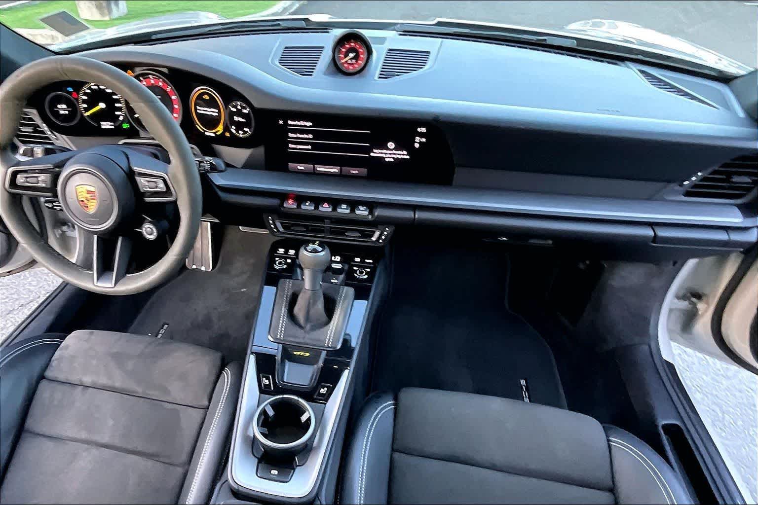 Thumbnail: 2022 Porsche 911 - 10