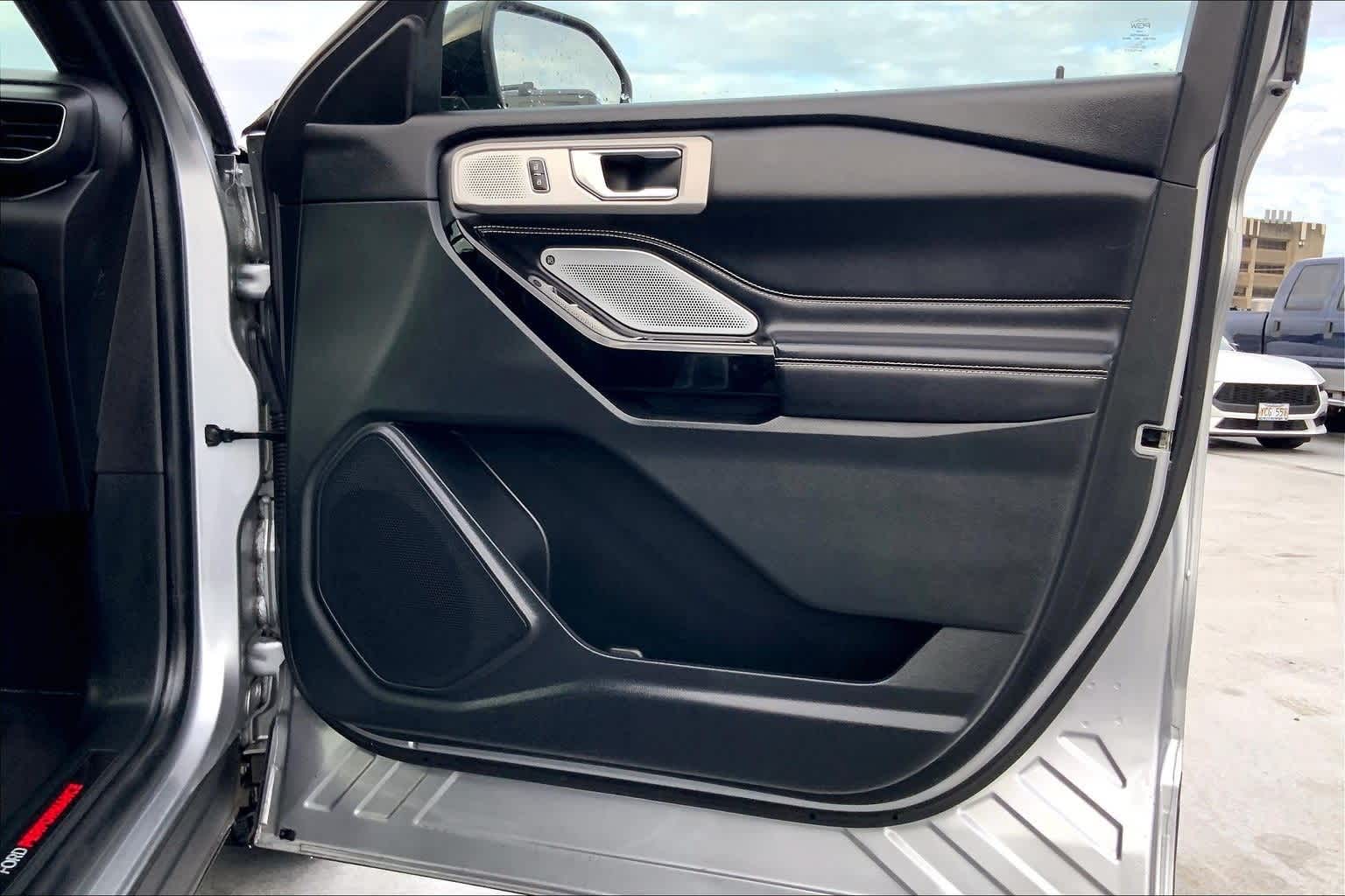 Thumbnail: 2021 Ford Explorer - 28