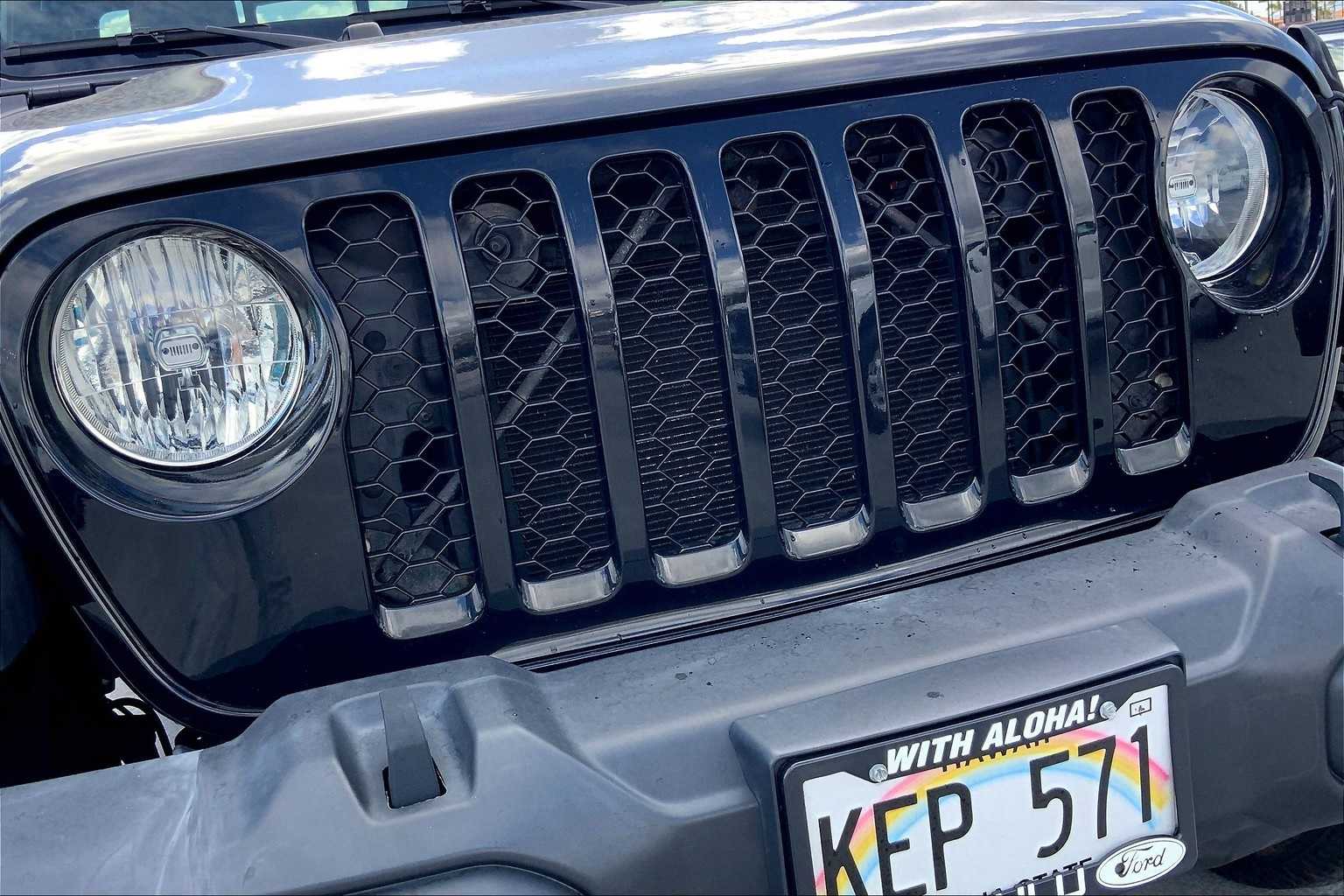 Thumbnail: 2021 Jeep Gladiator - 33