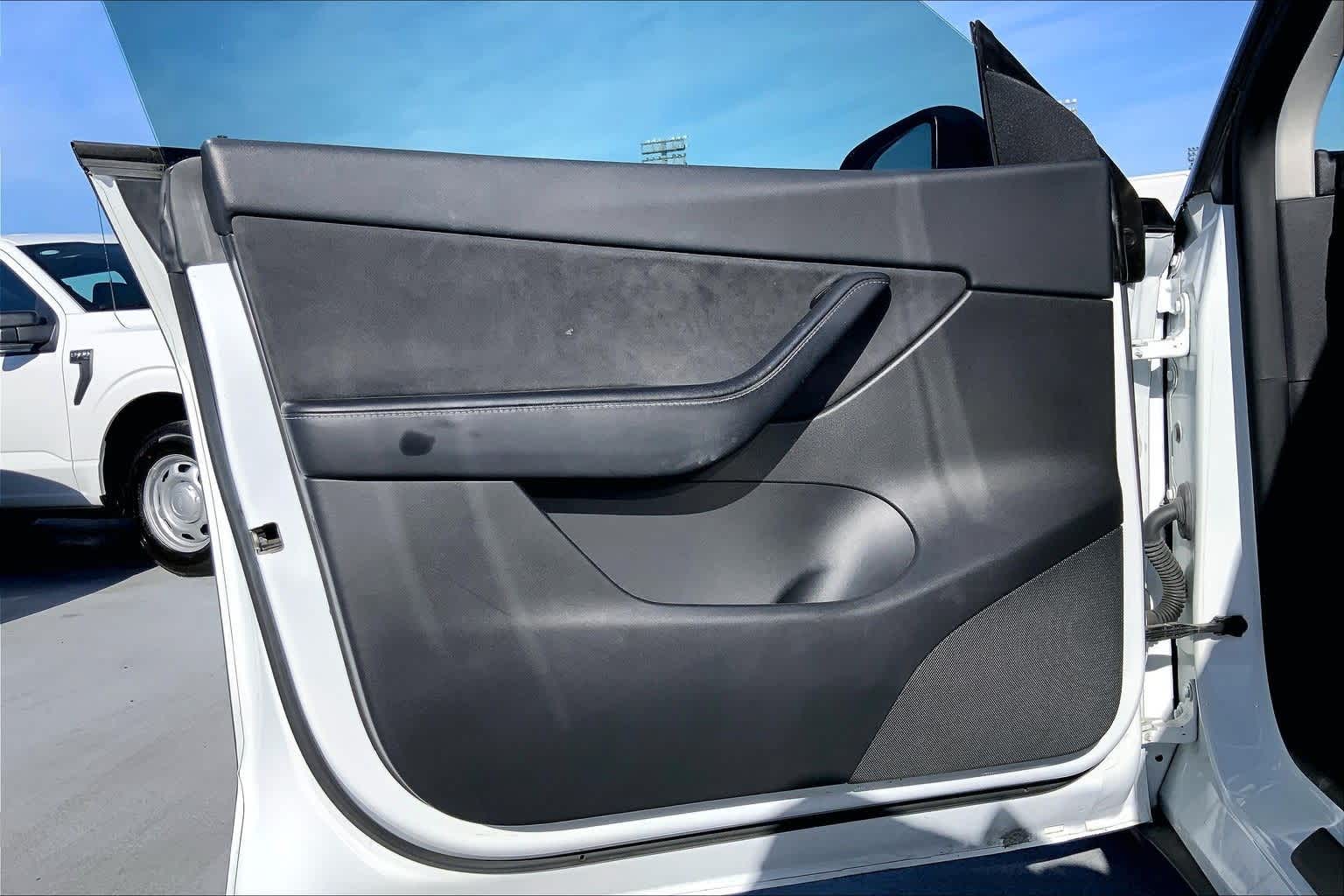 Thumbnail: 2021 Tesla Model Y - 27