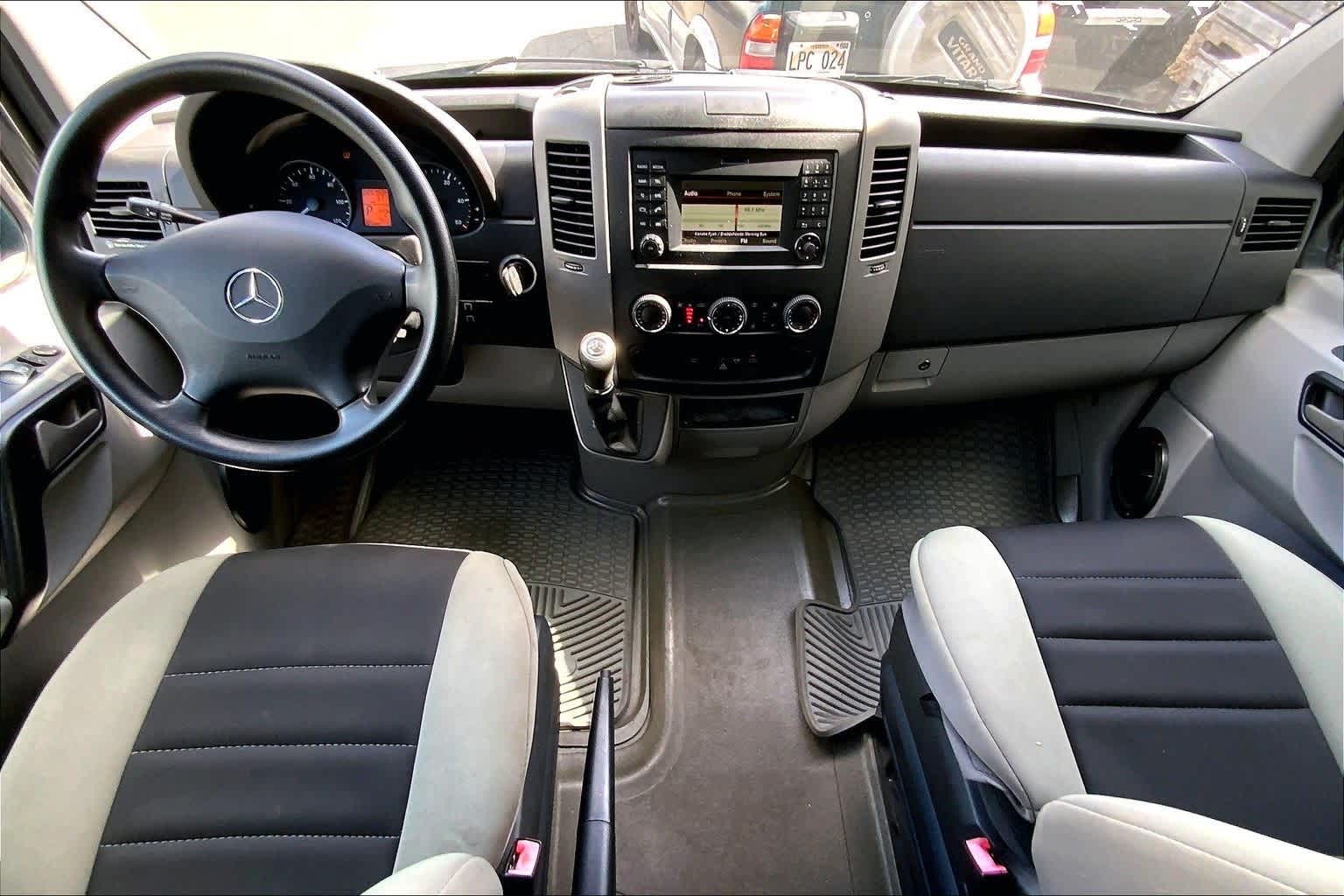 Thumbnail: 2016 Mercedes-Benz Sprinter - 10