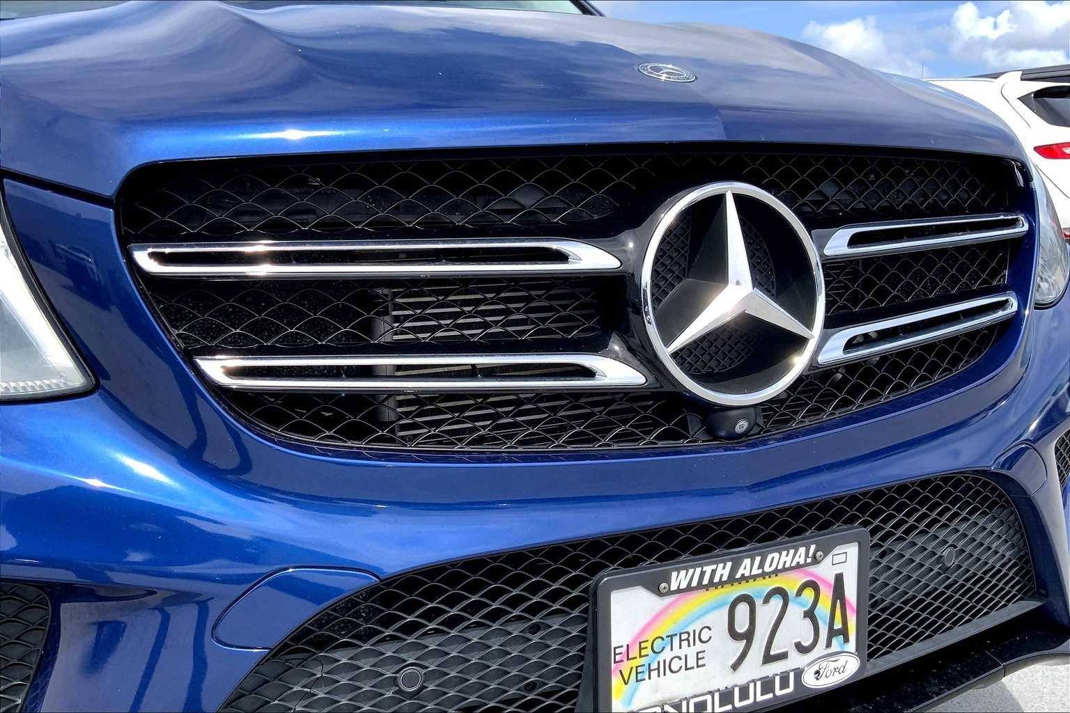 Thumbnail: 2018 Mercedes-Benz GLE - 33