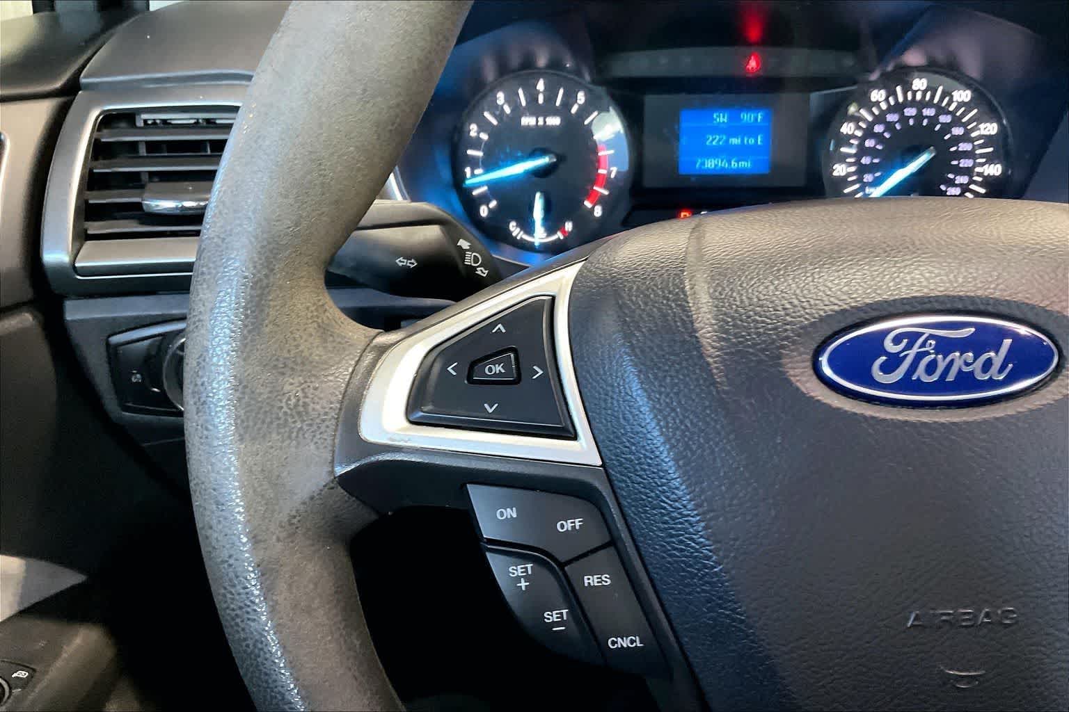 Thumbnail: 2016 Ford Fusion - 23