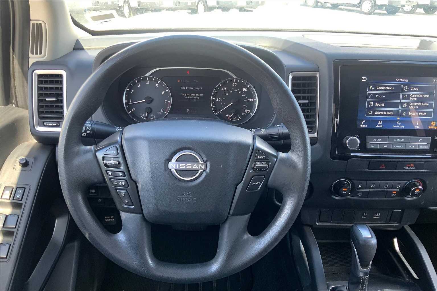 Thumbnail: 2022 Nissan Frontier - 14