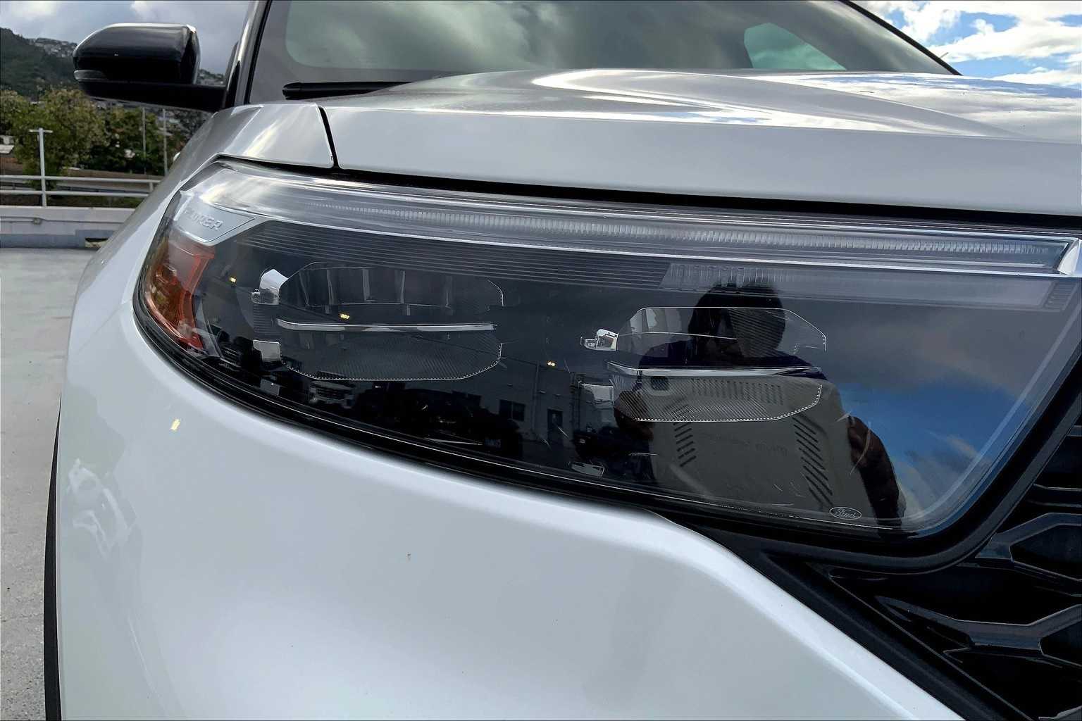 Thumbnail: 2020 Ford Explorer - 31
