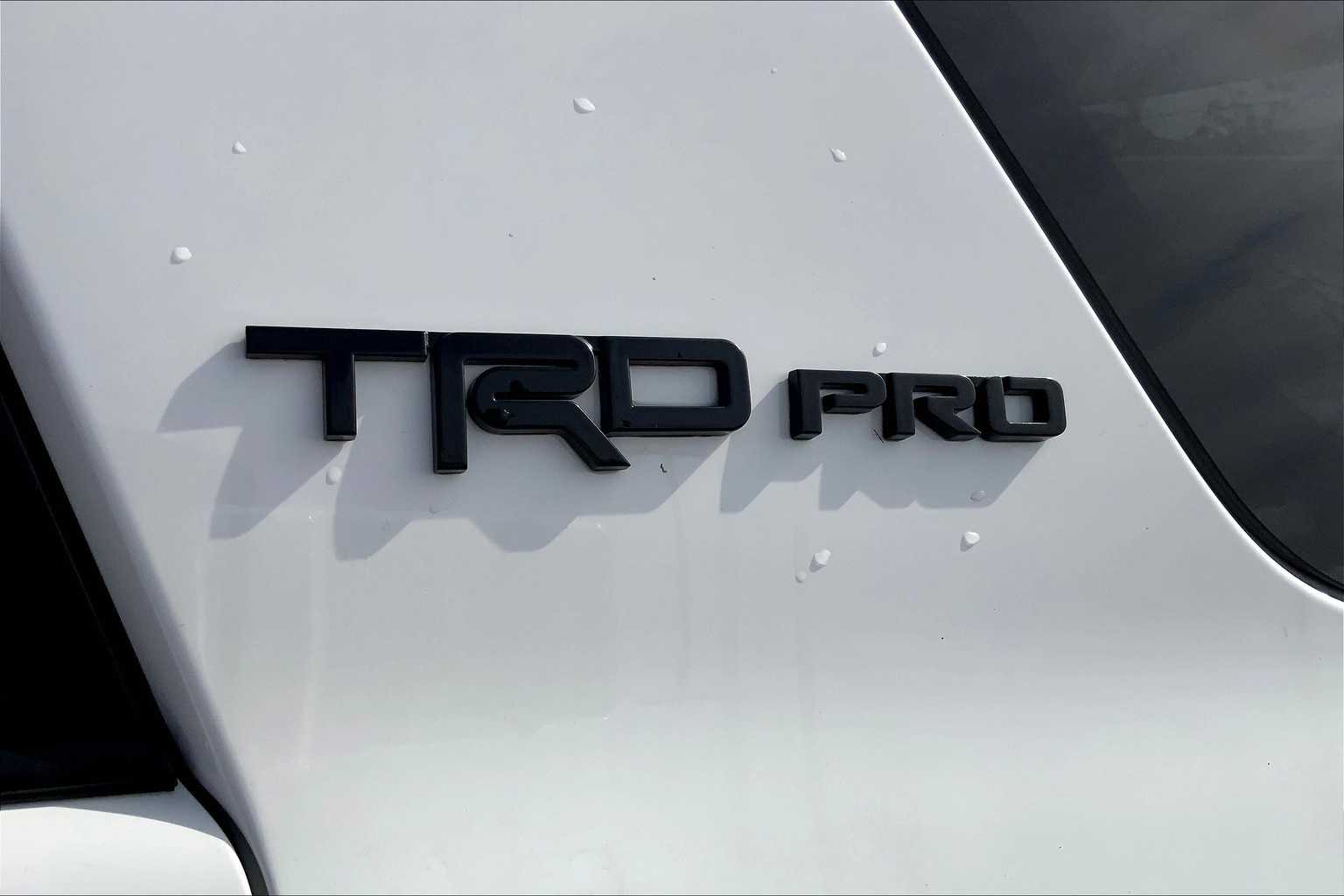 Thumbnail: 2022 Toyota 4Runner - 7