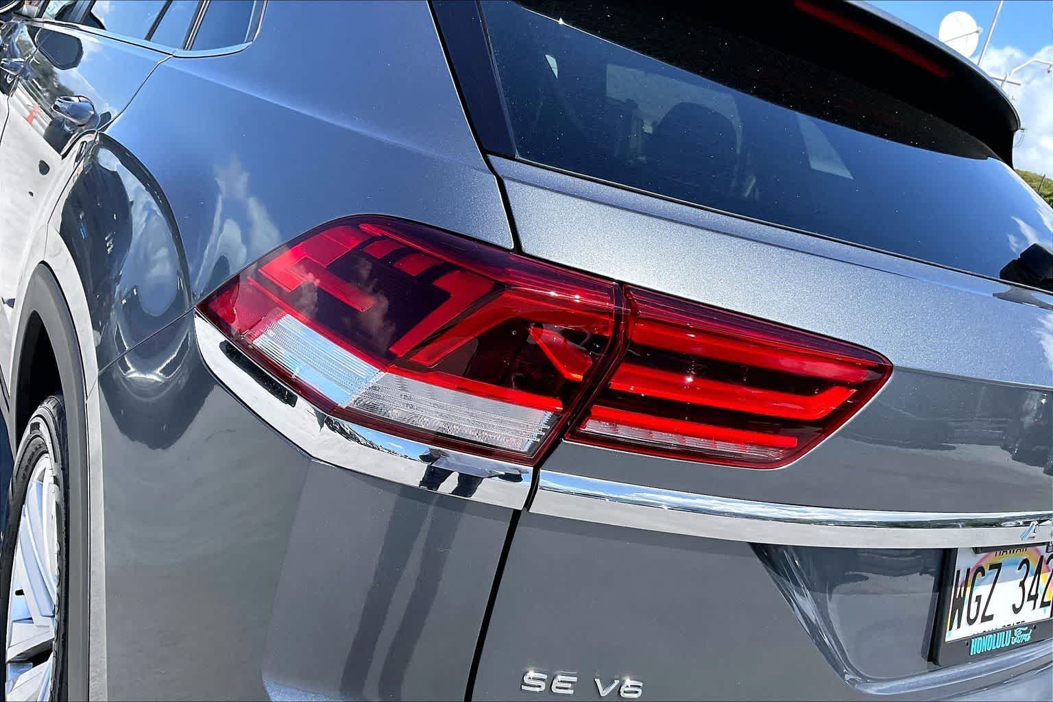 Thumbnail: 2022 Volkswagen Atlas - 32