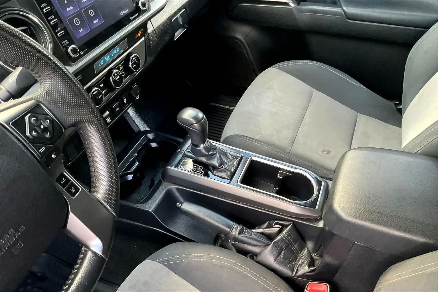 Thumbnail: 2021 Toyota Tacoma - 16