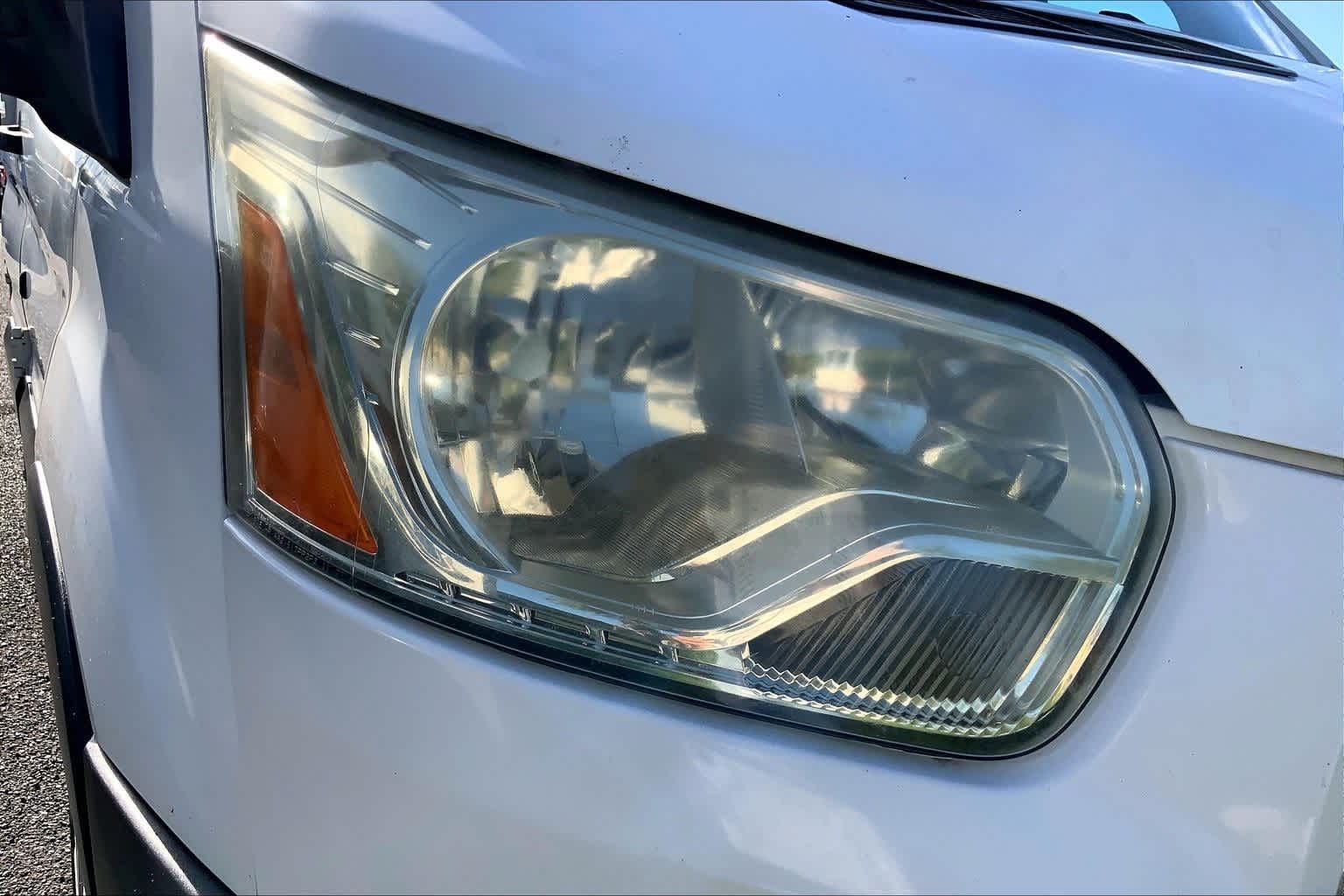 Thumbnail: 2015 Ford Transit Series - 31