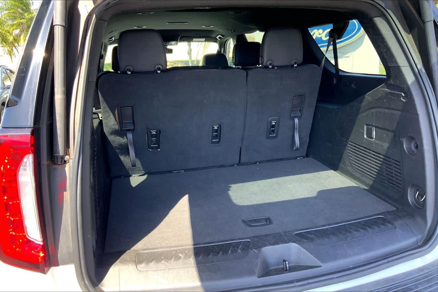 Thumbnail: 2022 GMC Yukon XL - 18