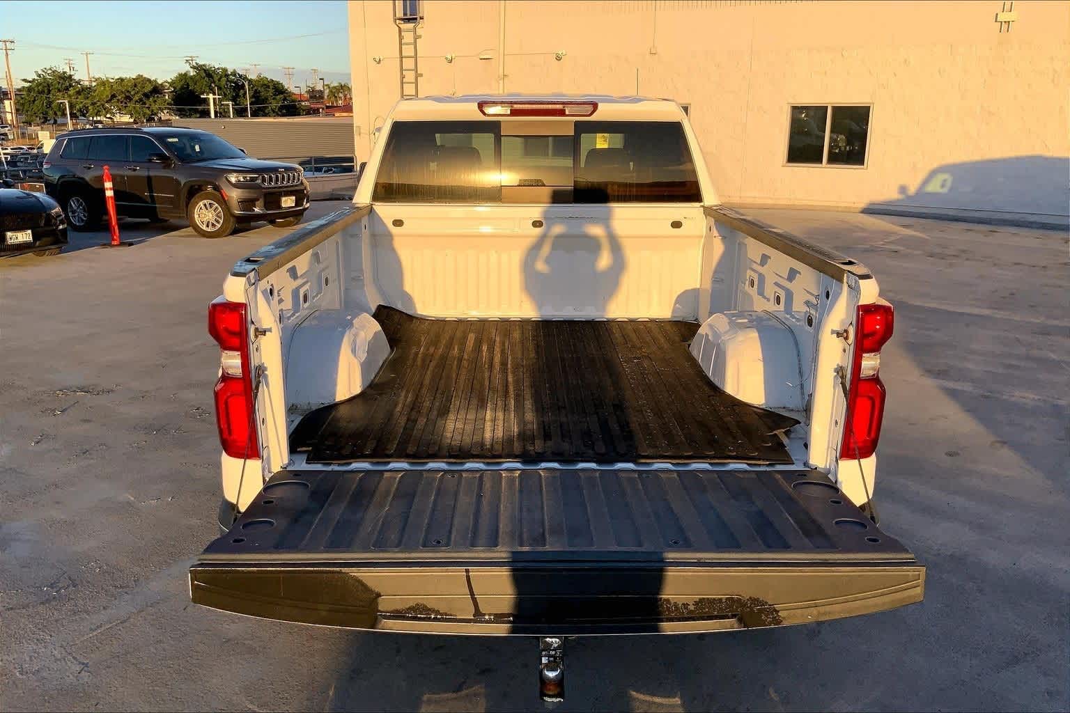 Thumbnail: 2022 Chevrolet Silverado 1500 - 18