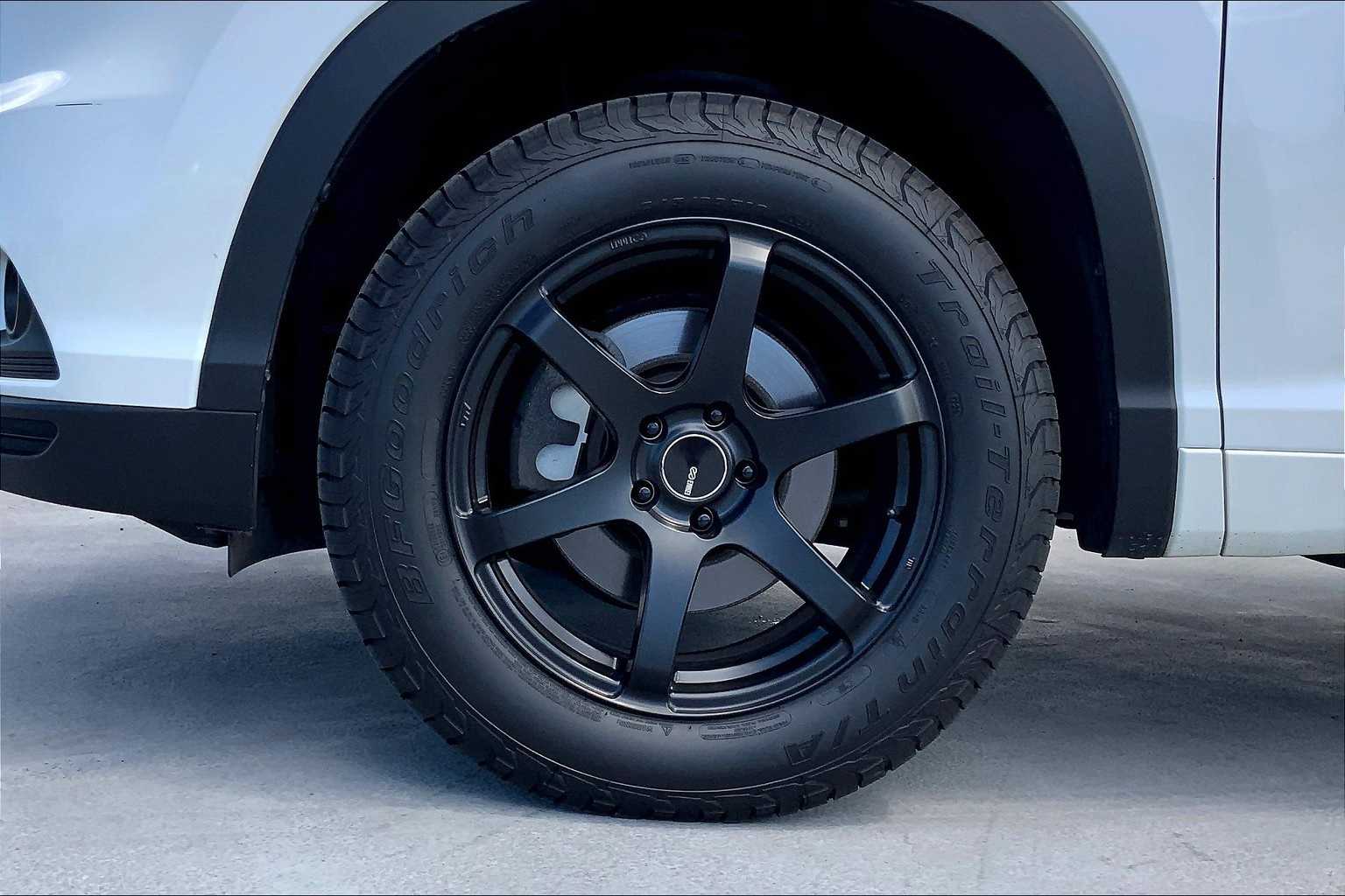 Thumbnail: 2016 Toyota Highlander - 8