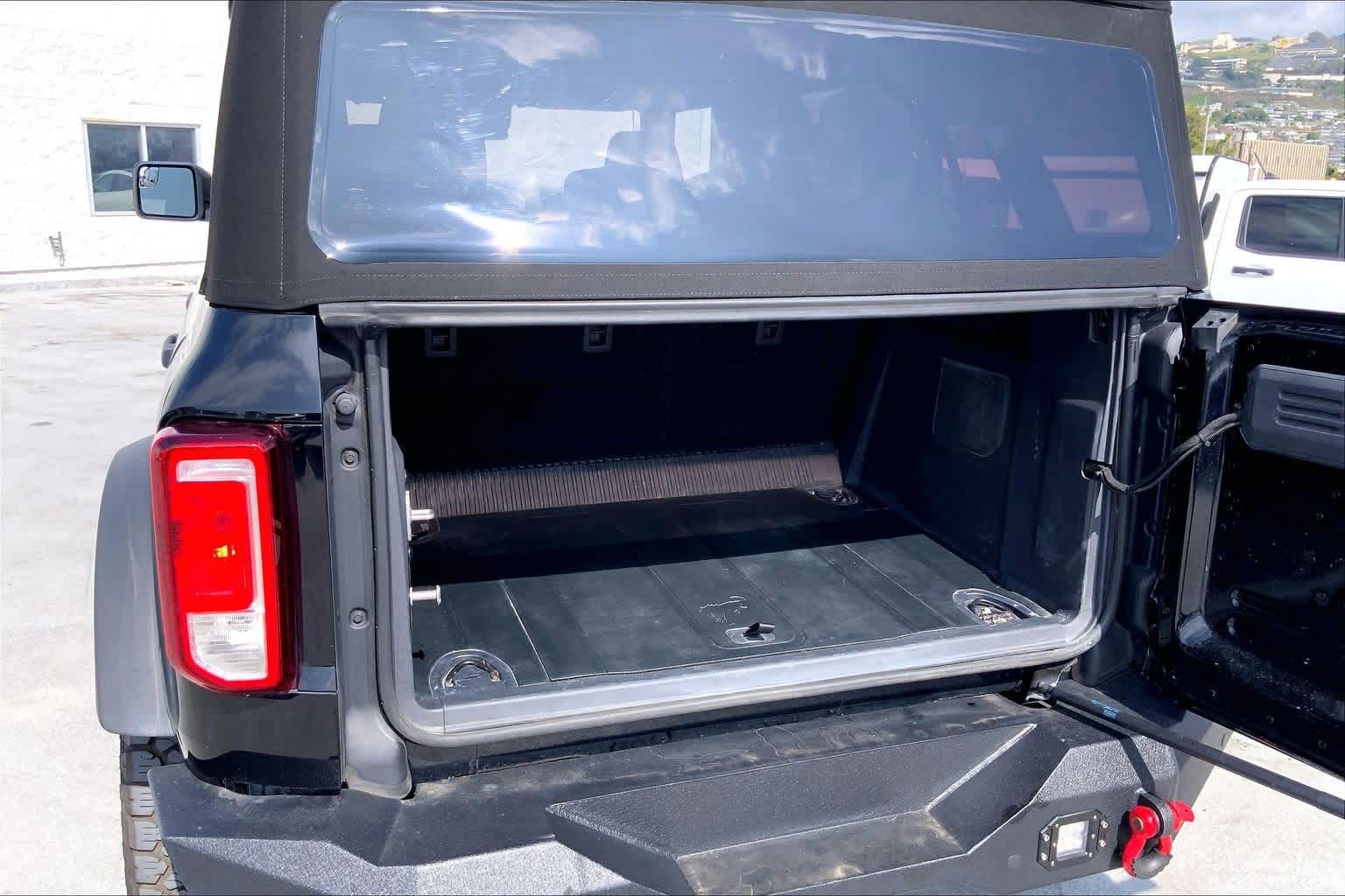 Thumbnail: 2023 Ford Bronco - 18