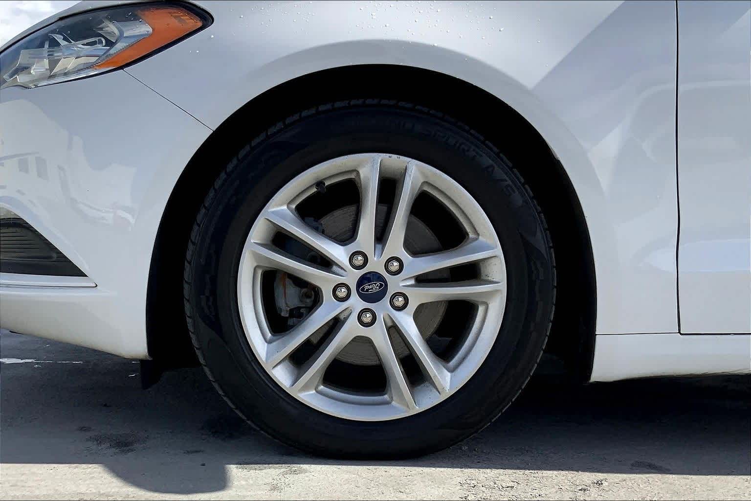 Thumbnail: 2018 Ford Fusion - 8