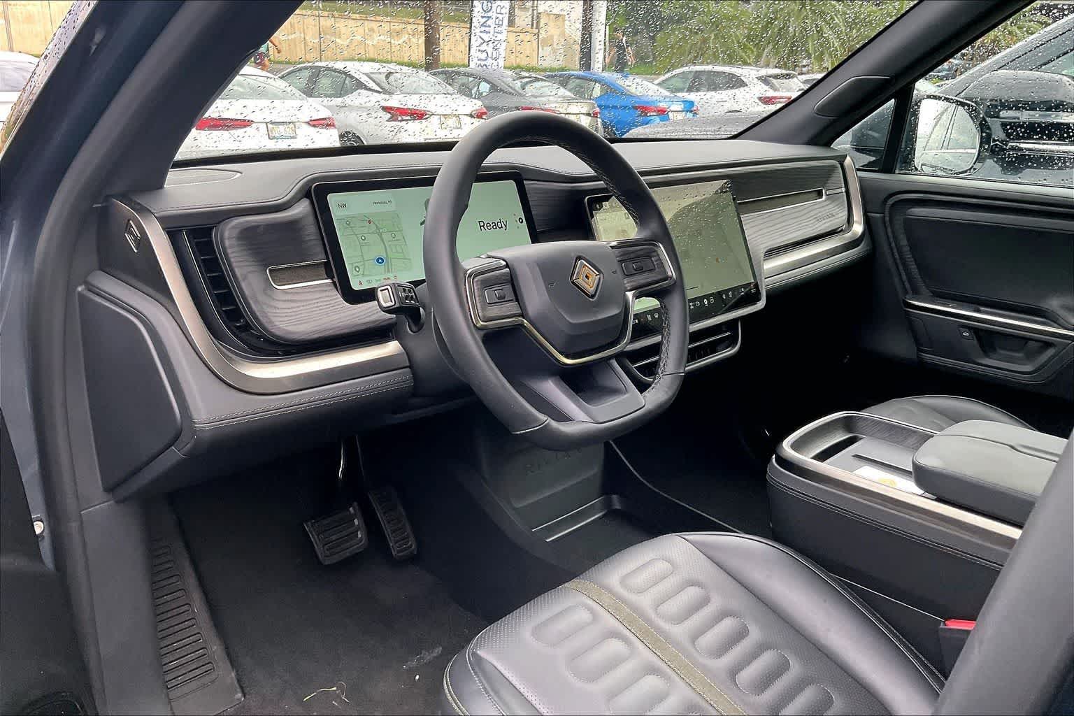 Used 2025 Rivian R1T Adventure with VIN 7FCTGBAA6SN040627 for sale in Honolulu, HI