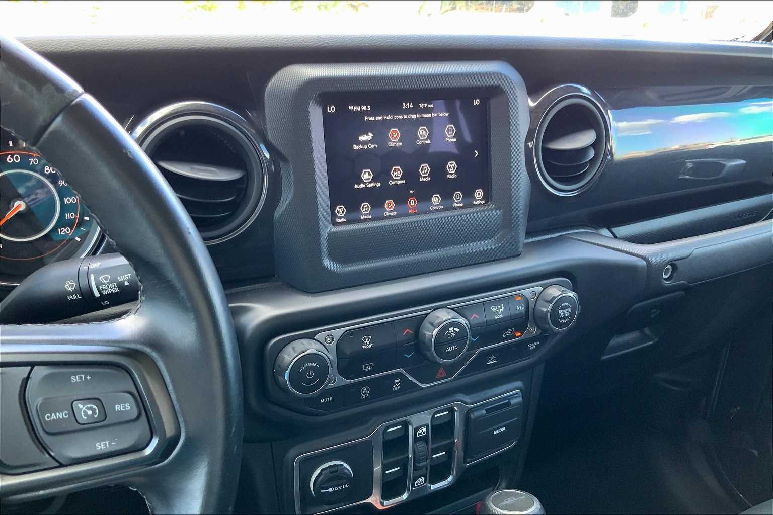 Thumbnail: 2021 Jeep Gladiator - 15