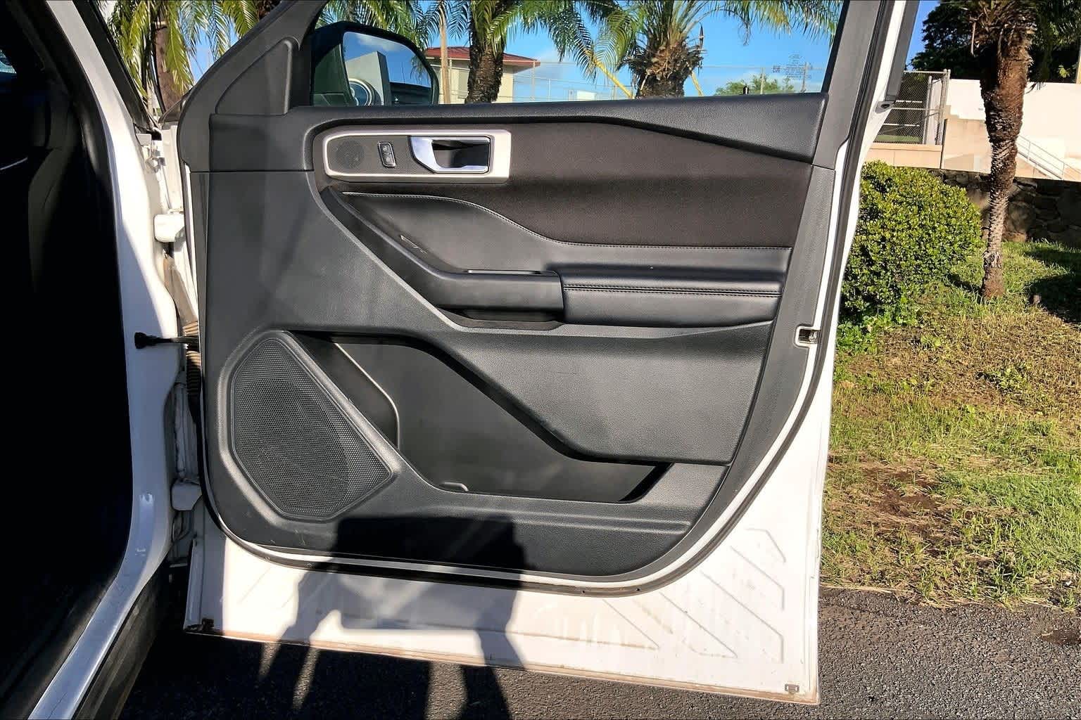 Thumbnail: 2020 Ford Explorer - 28