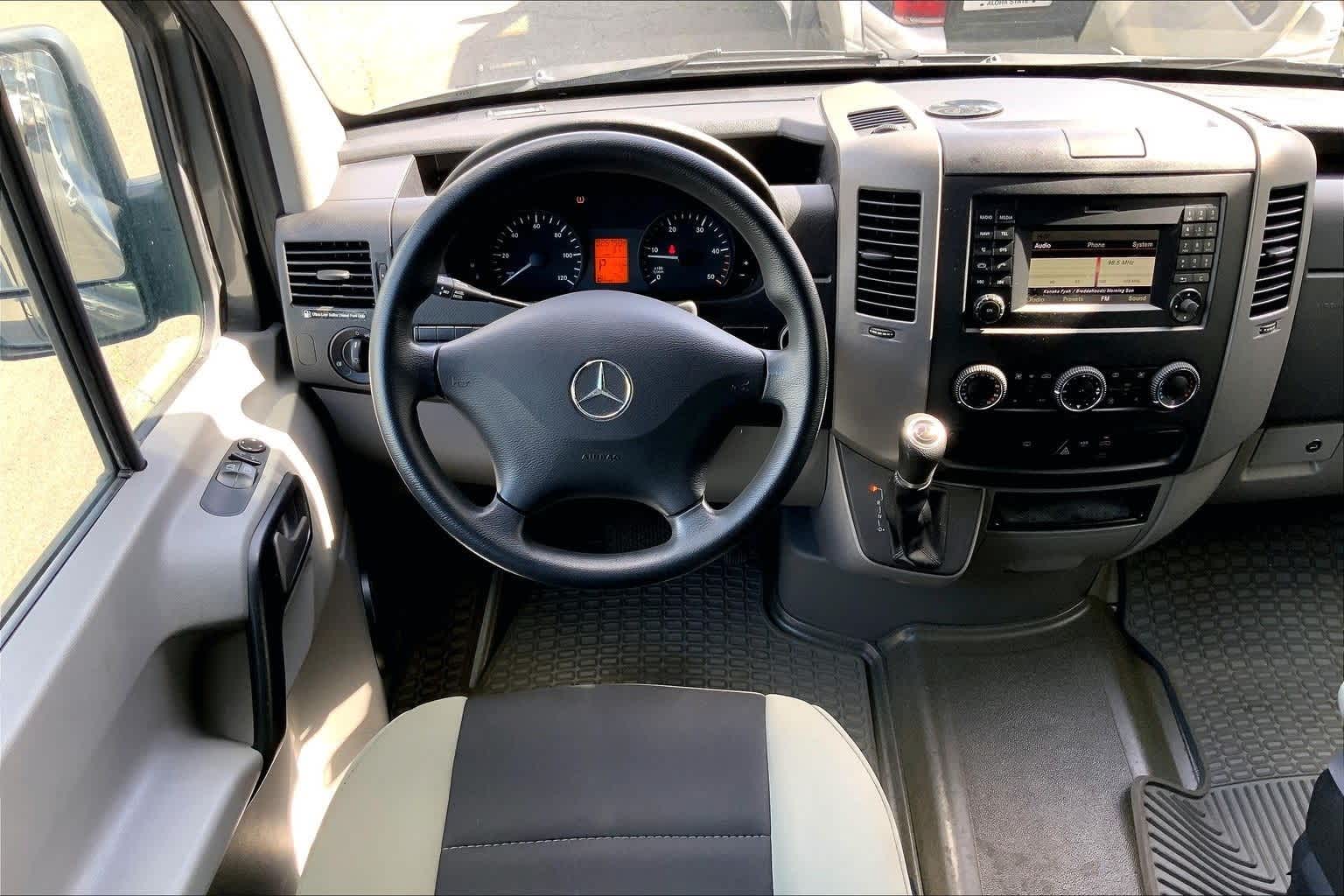 Thumbnail: 2016 Mercedes-Benz Sprinter - 14