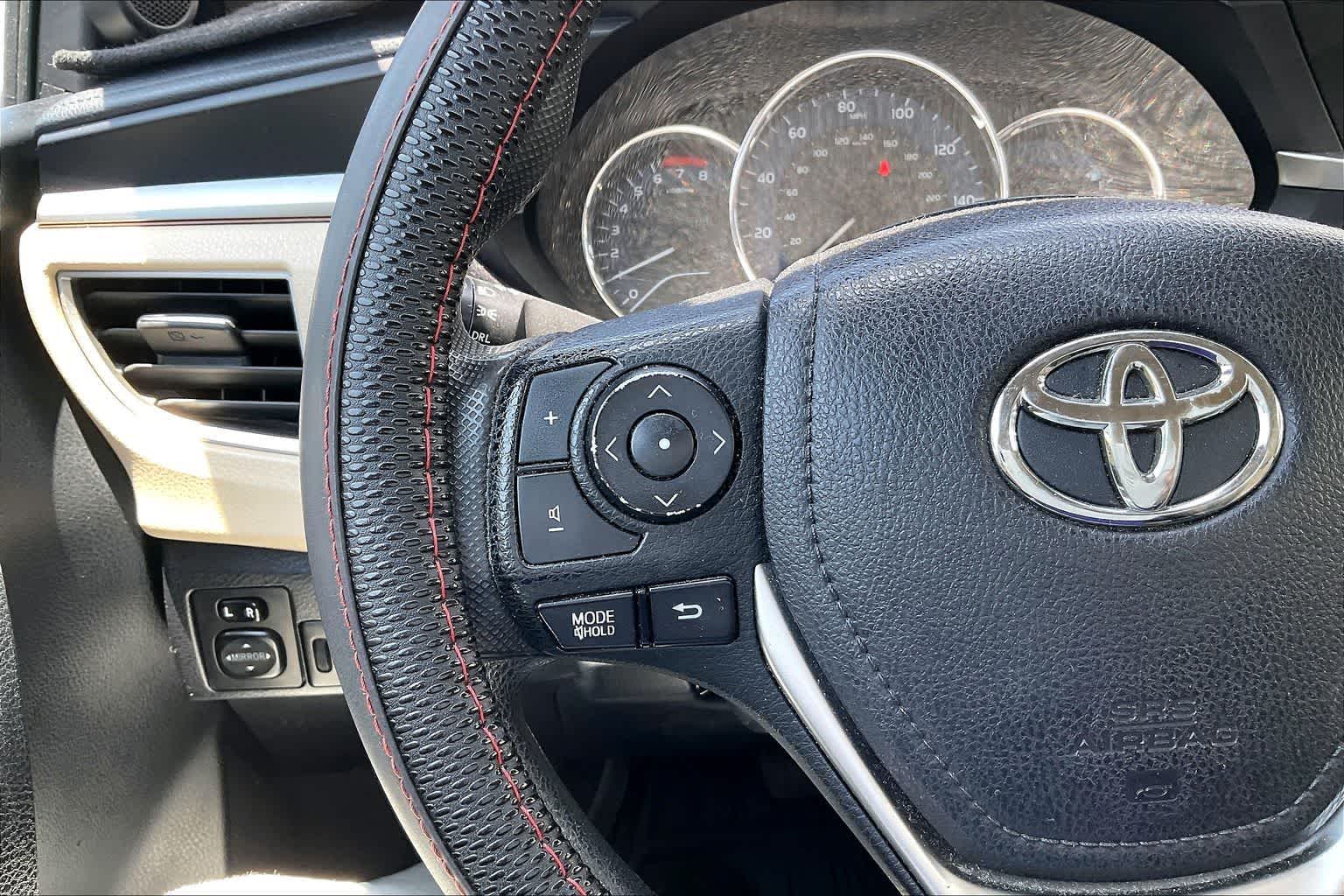 Thumbnail: 2016 Toyota Corolla - 23