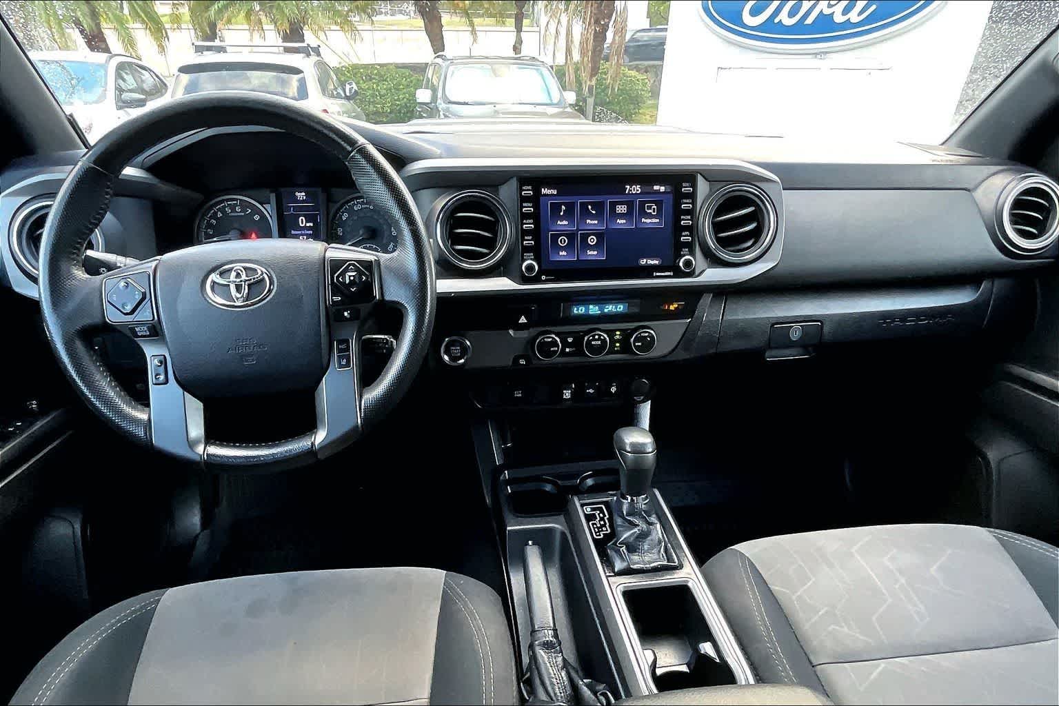 Thumbnail: 2021 Toyota Tacoma - 10