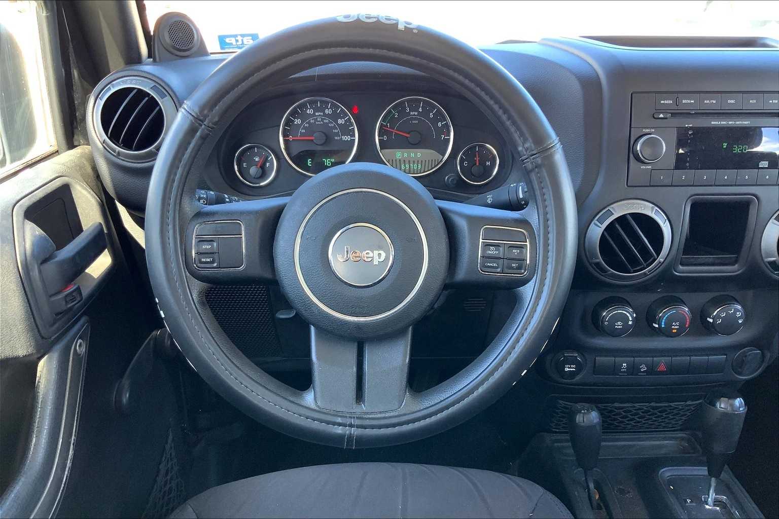 Thumbnail: 2013 Jeep Wrangler - 14