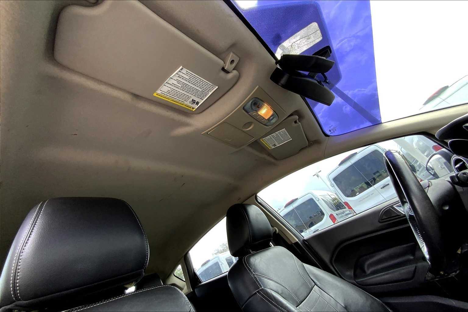 Thumbnail: 2014 Ford Fiesta - 30