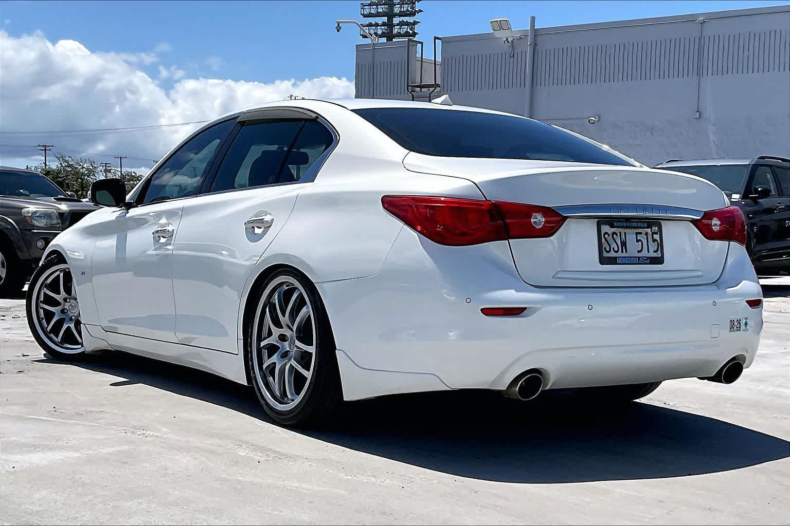 Thumbnail: 2014 INFINITI Q50 - 4
