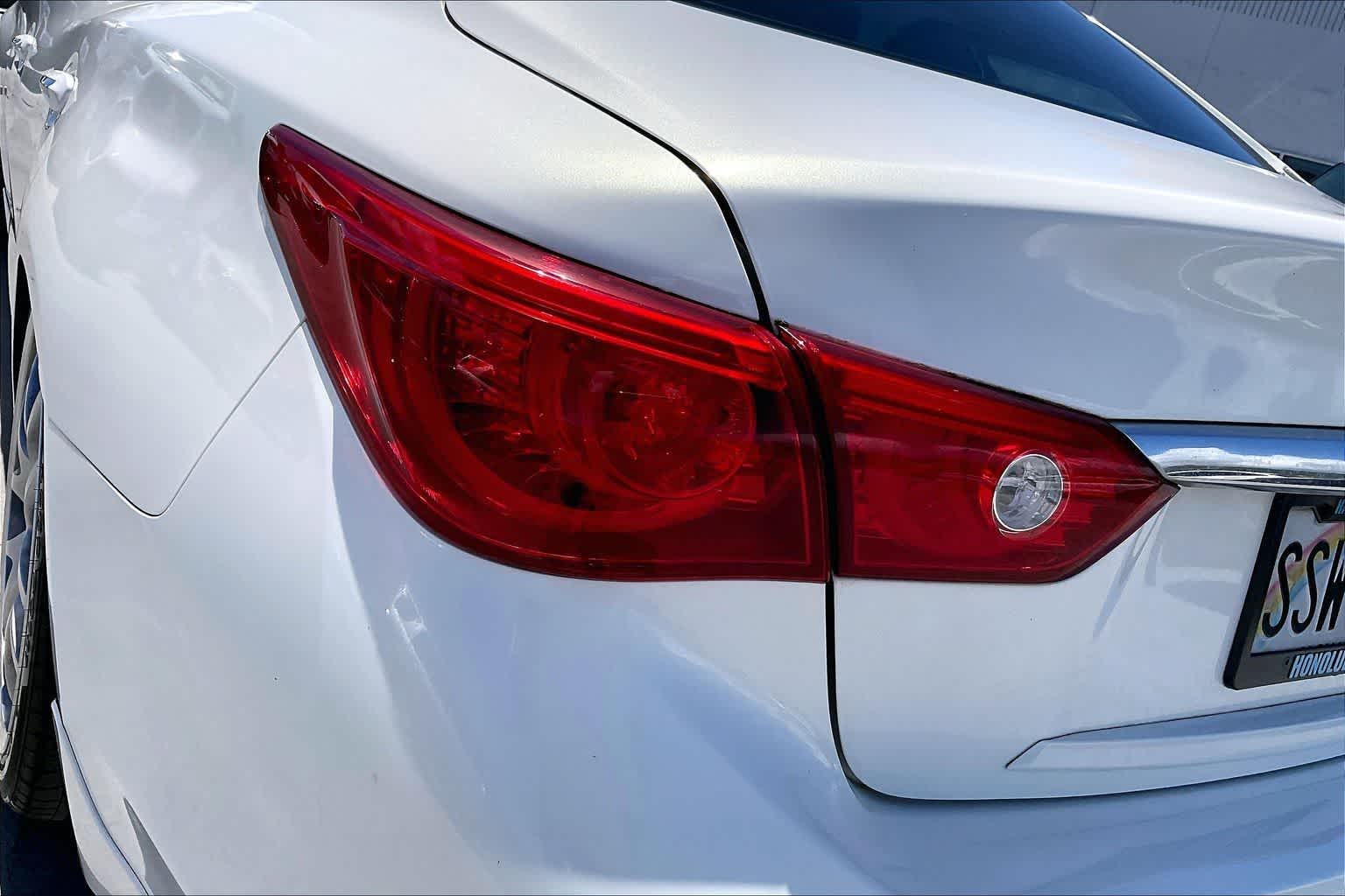 Thumbnail: 2014 INFINITI Q50 - 32