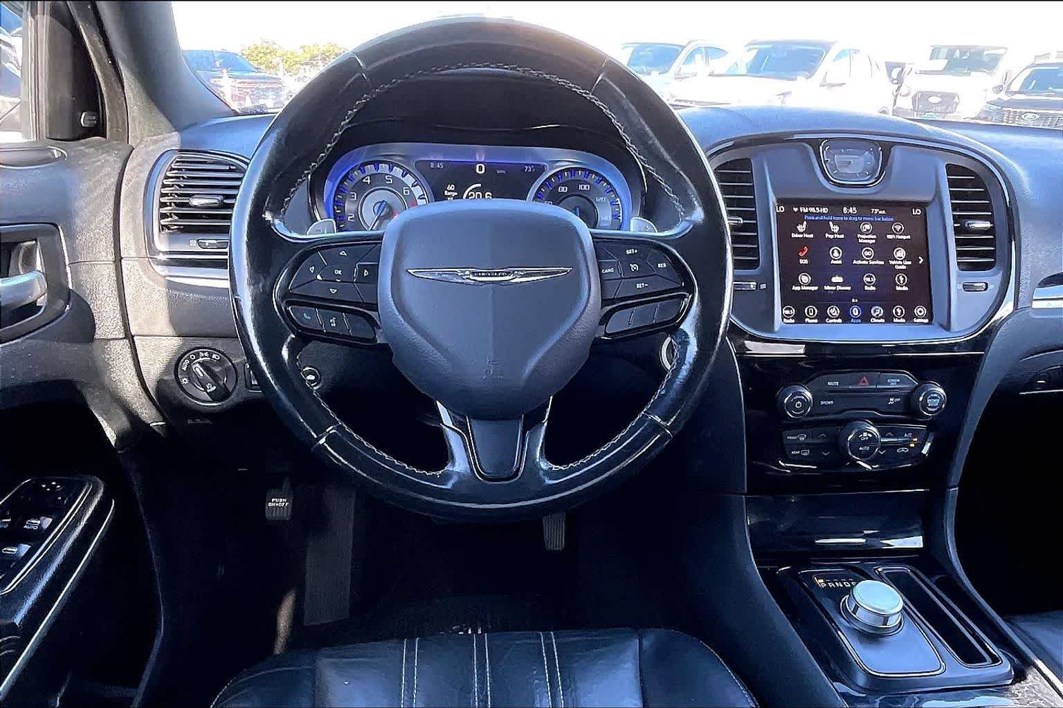 Thumbnail: 2019 Chrysler 300 - 14