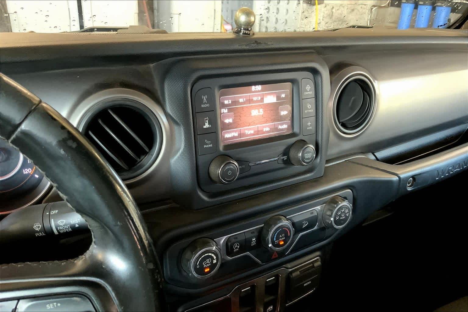 Thumbnail: 2020 Jeep Wrangler - 15