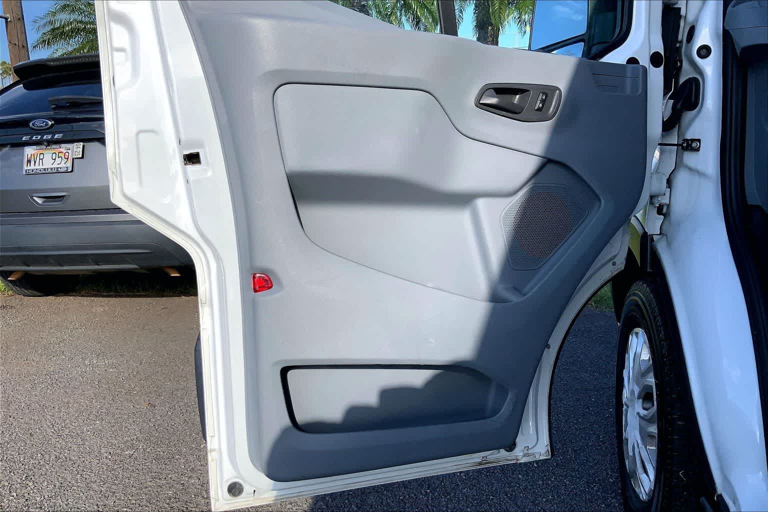 Thumbnail: 2015 Ford Transit Series - 27